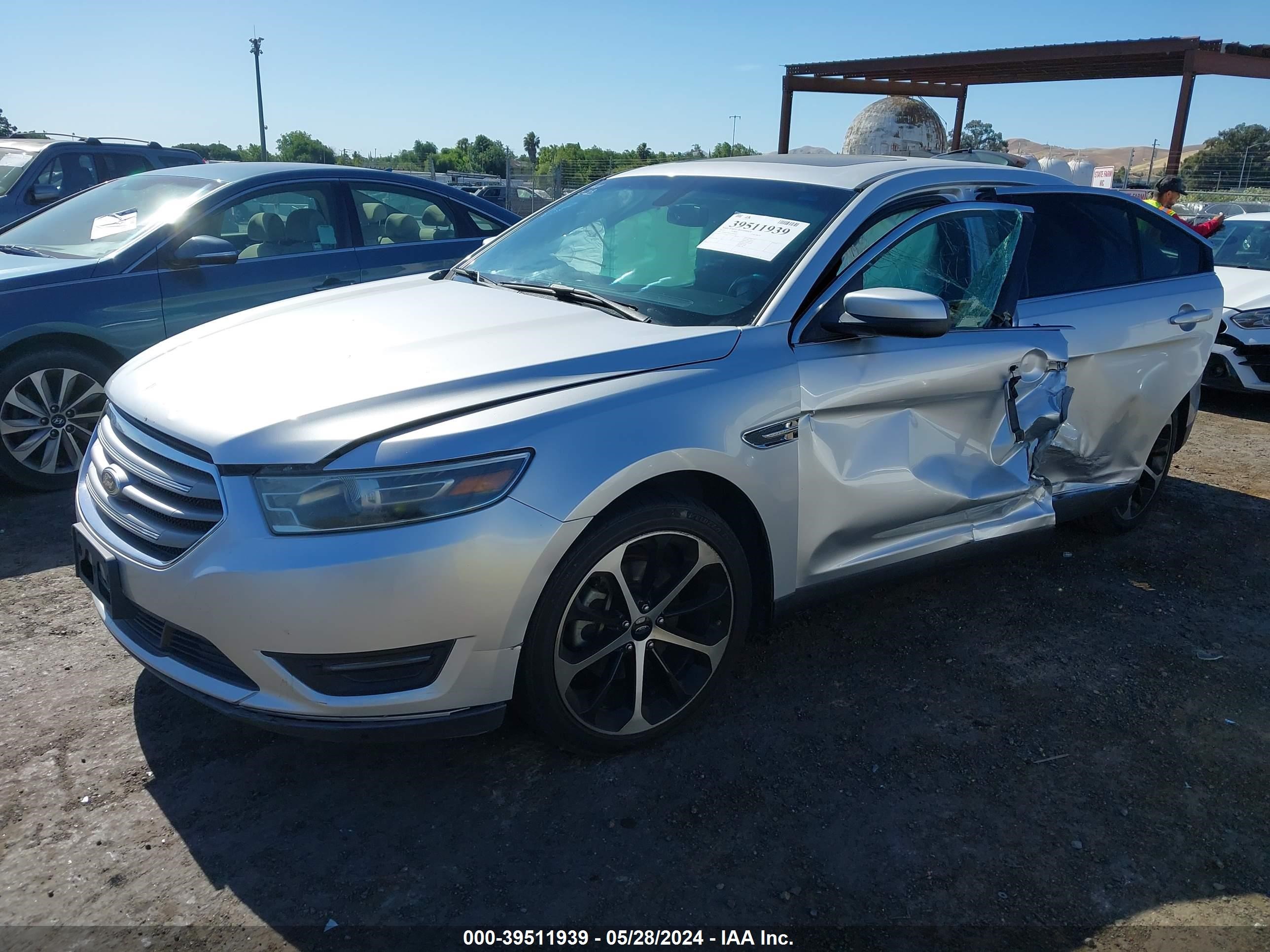 2015 Ford Taurus Sel vin: 1FAHP2E89FG181940