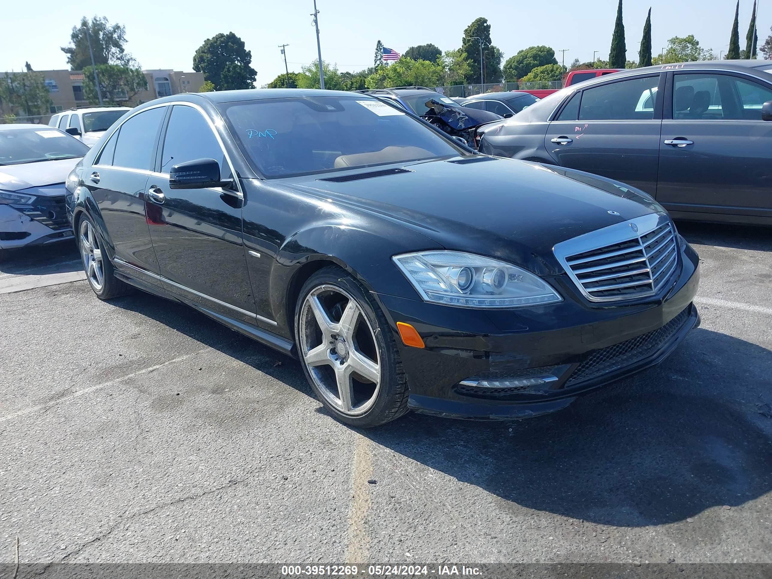 2012 Mercedes-Benz S 550 vin: WDDNG7DB0CA421520