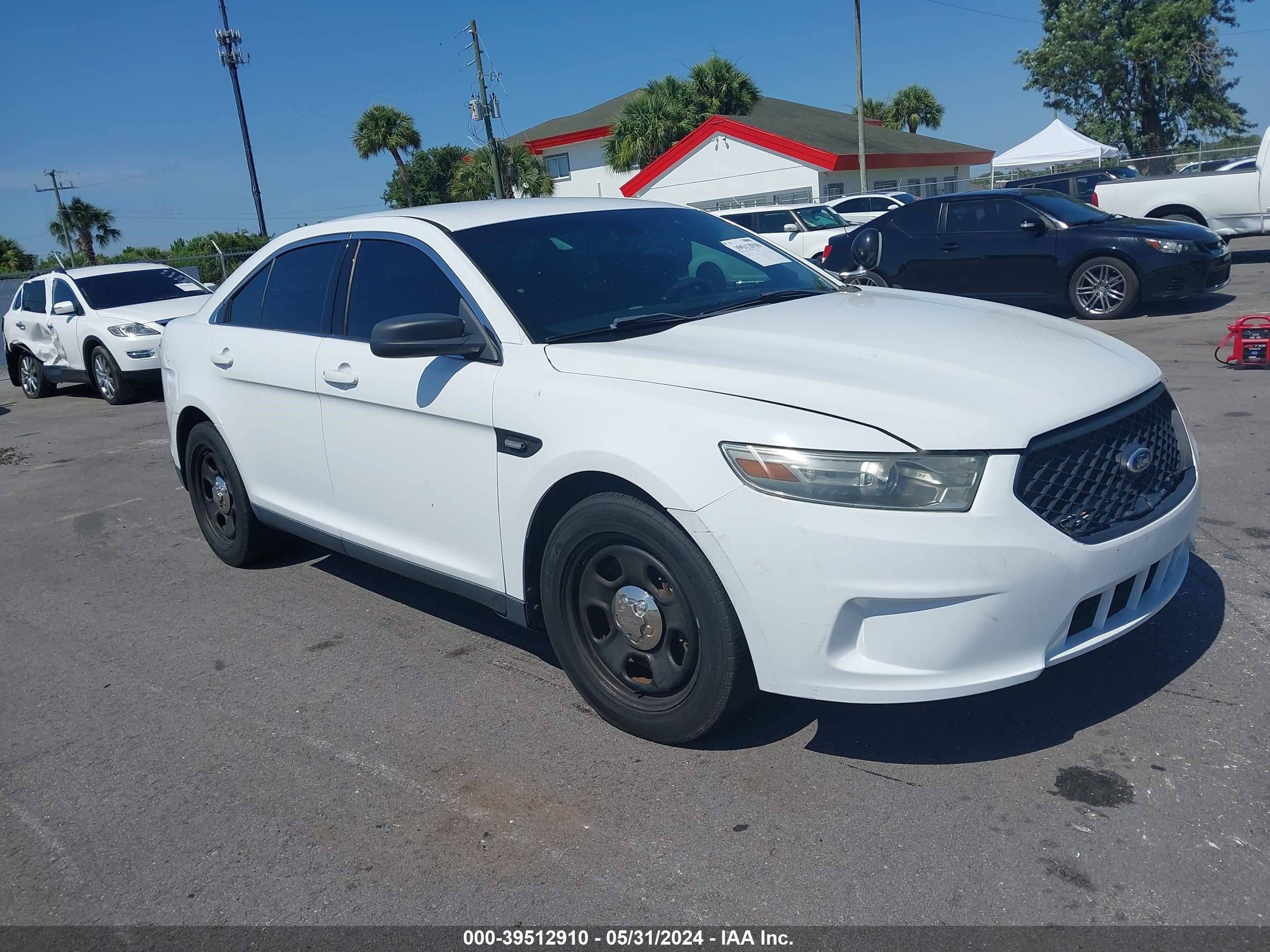 2013 Ford Police Interceptor vin: 1FAHP2M81DG110407