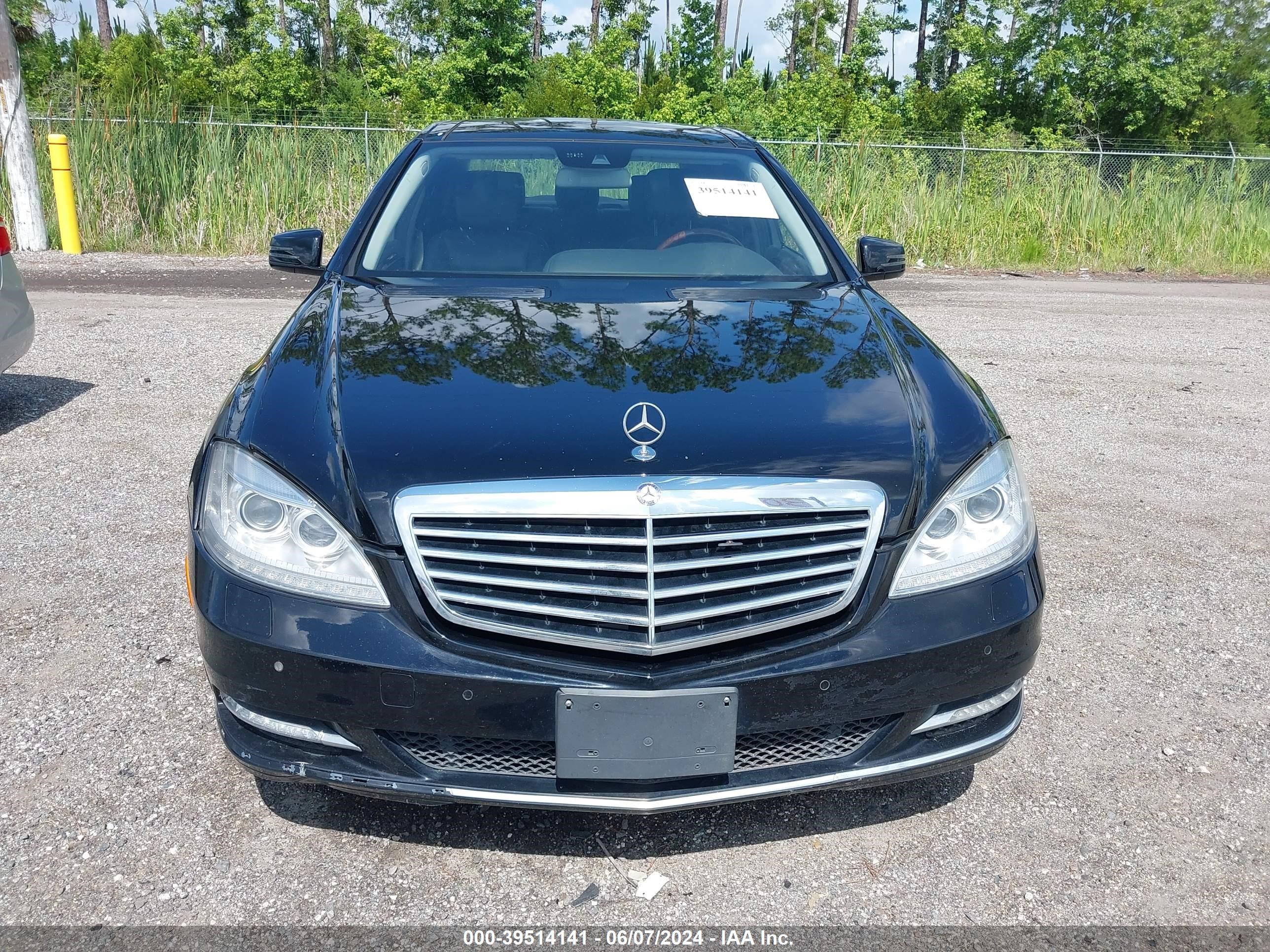 2013 Mercedes-Benz S 550 4Matic vin: WDDNG9EB7DA526325