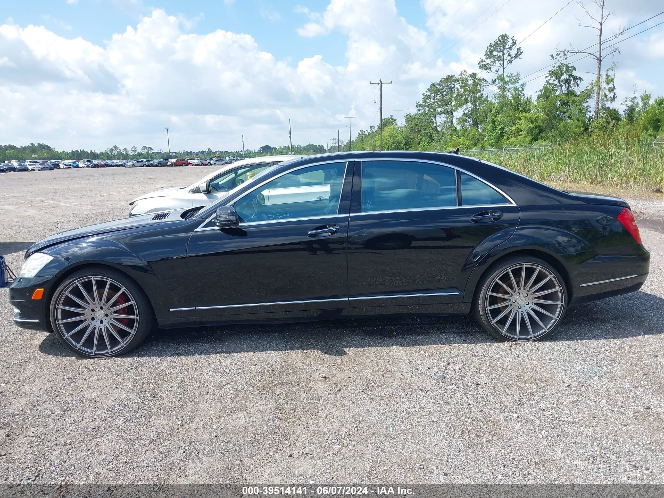 2013 Mercedes-Benz S 550 4Matic vin: WDDNG9EB7DA526325