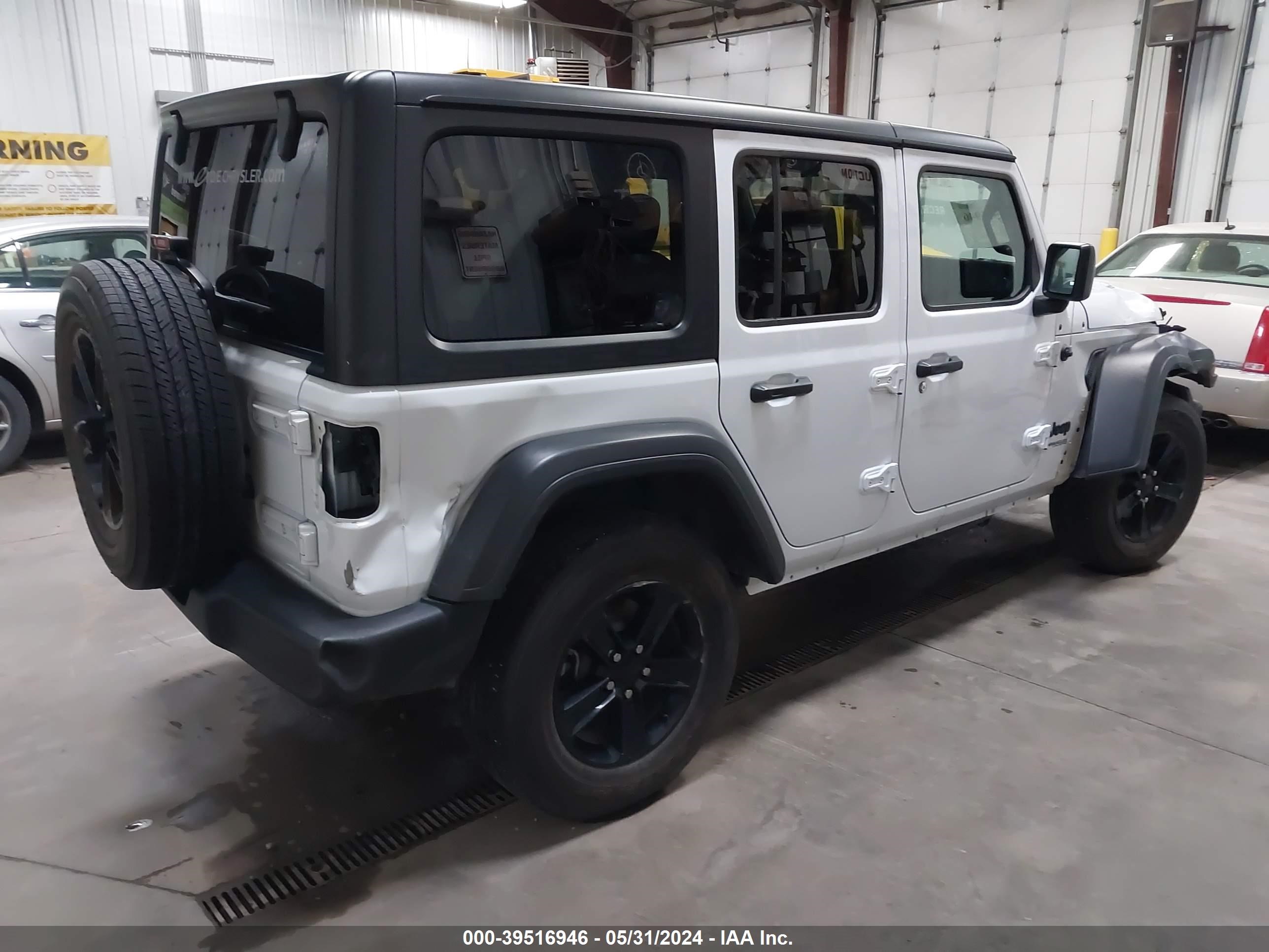 2020 Jeep Wrangler Unlimited Sport Altitude 4X4 vin: 1C4HJXDG2LW285205