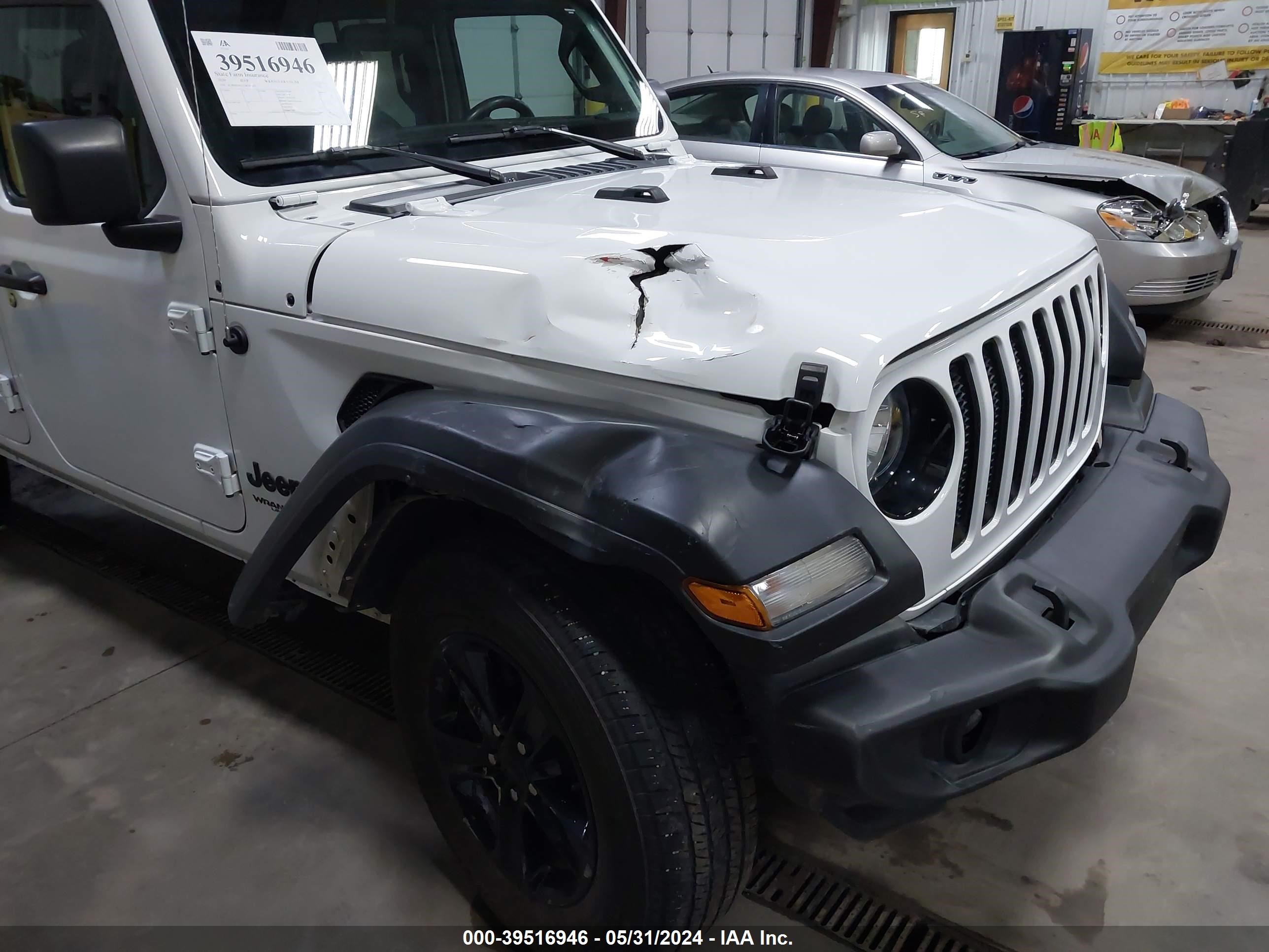 2020 Jeep Wrangler Unlimited Sport Altitude 4X4 vin: 1C4HJXDG2LW285205