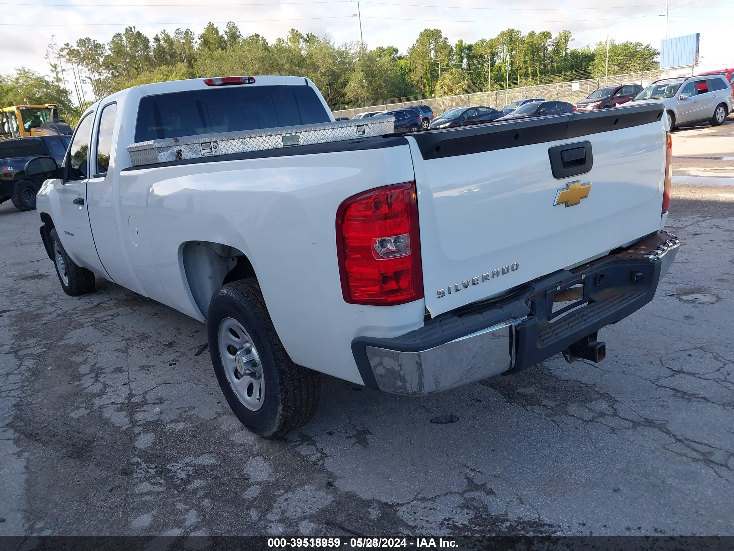 2012 Chevrolet Silverado vin: 1GCRCPE04CZ245724