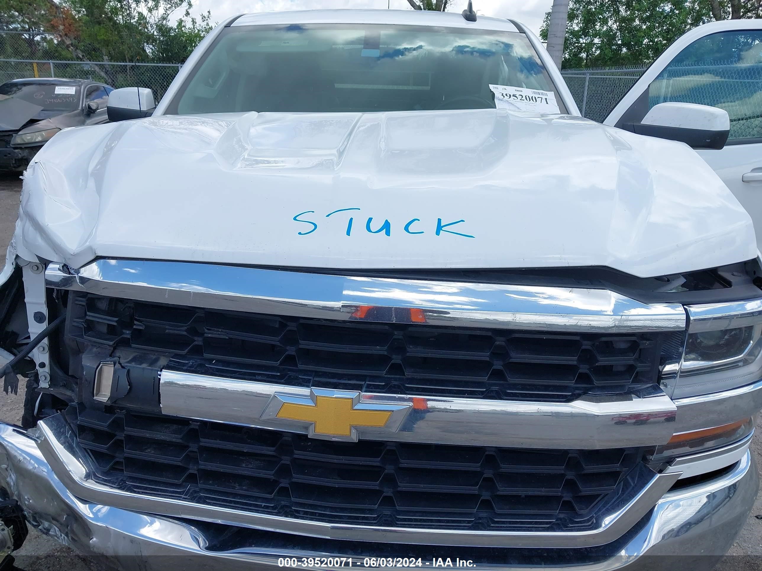 2018 Chevrolet Silverado 1500 1Lt vin: 1GCRCREC1JZ201134