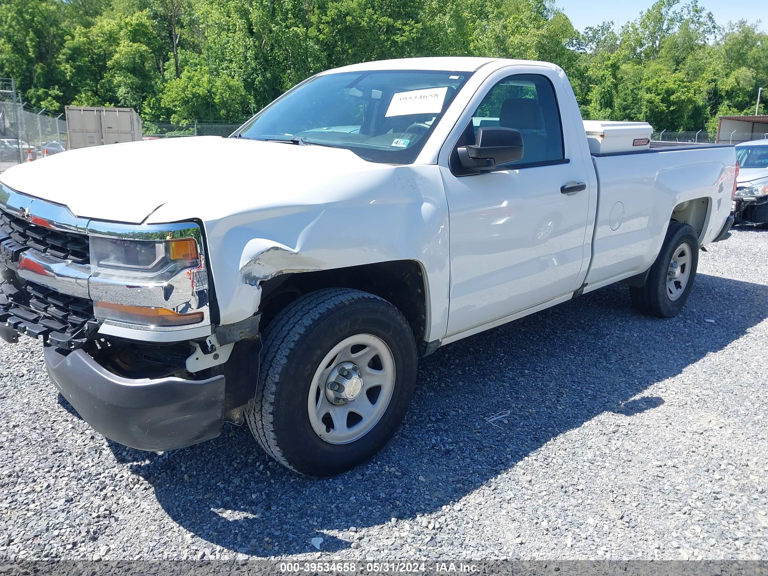 2017 Chevrolet Silverado 1500 Wt vin: 1GCNCNEC3HZ105927