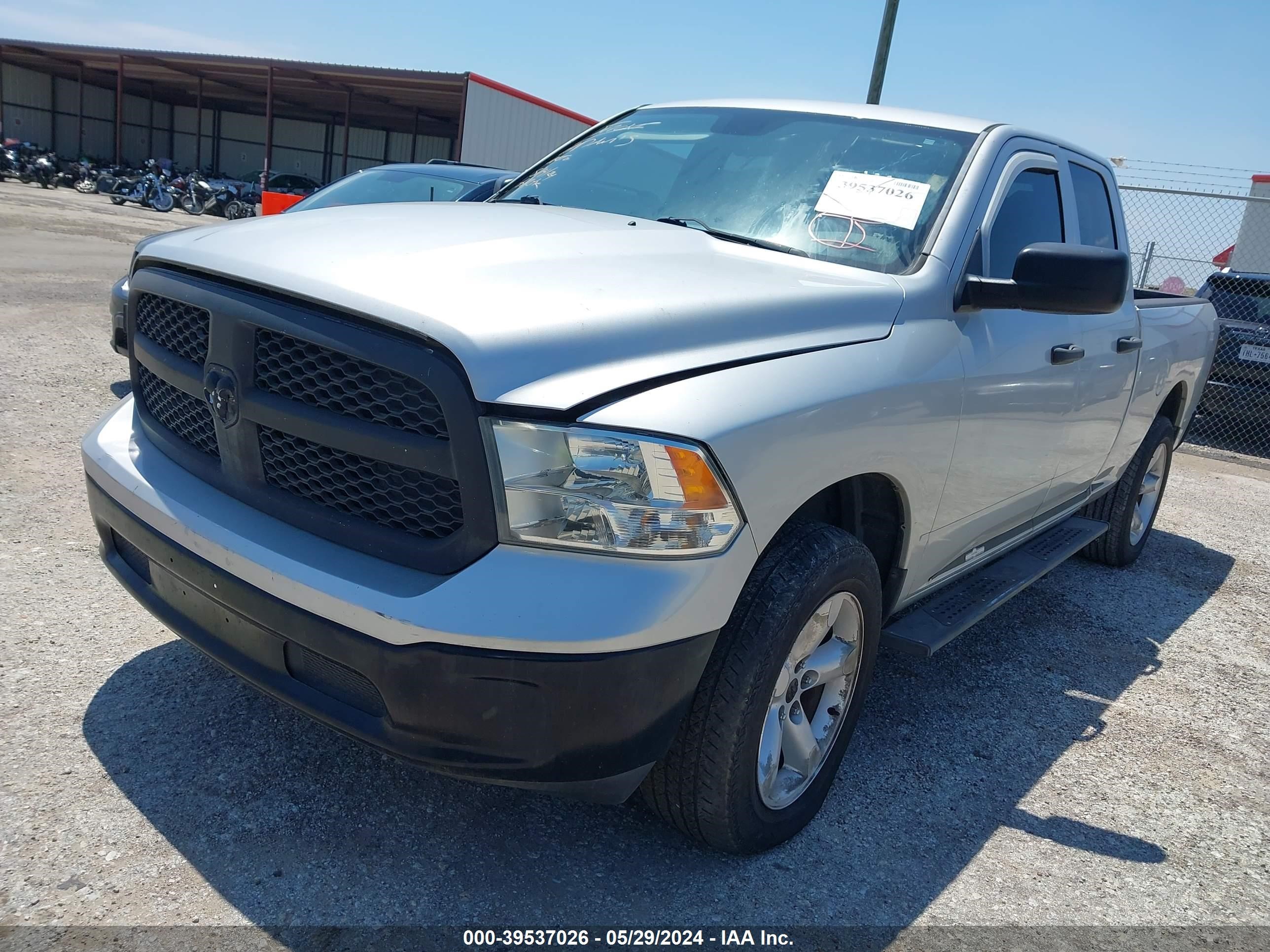 2013 Ram 1500 Tradesman/Express vin: 1C6RR6FT1DS609018