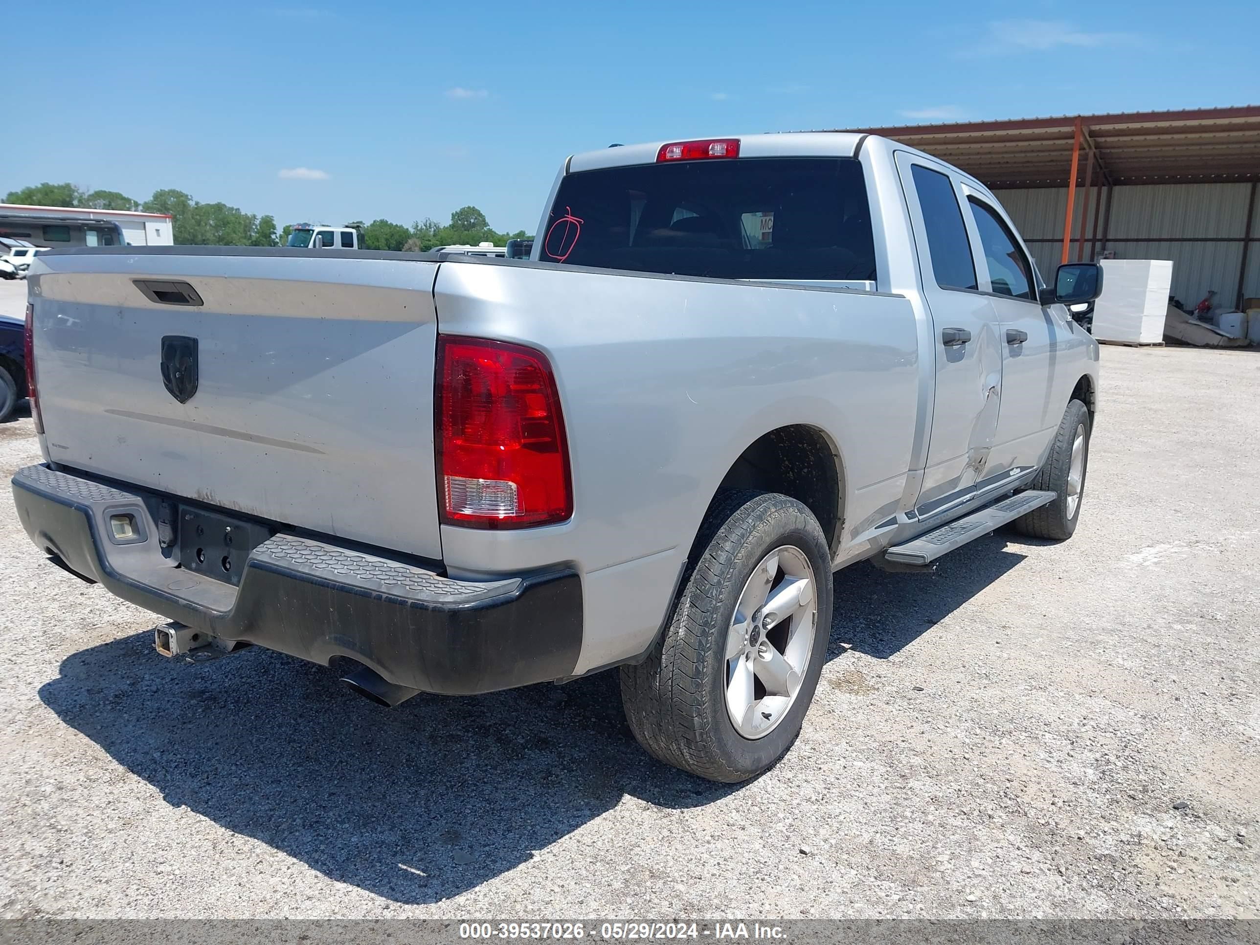 2013 Ram 1500 Tradesman/Express vin: 1C6RR6FT1DS609018