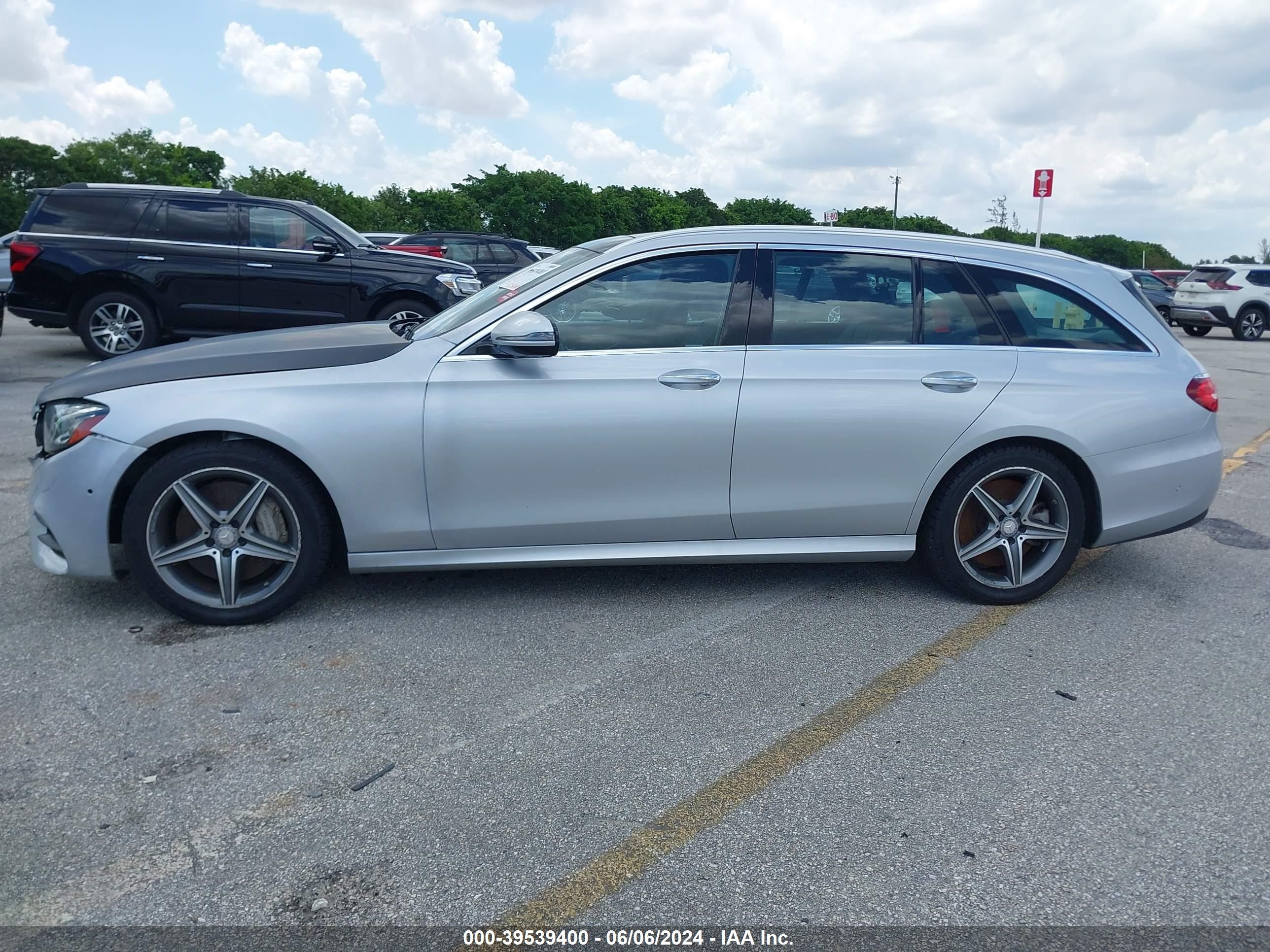 2017 Mercedes-Benz E 400 4Matic vin: WDDZH6GB6HA152113