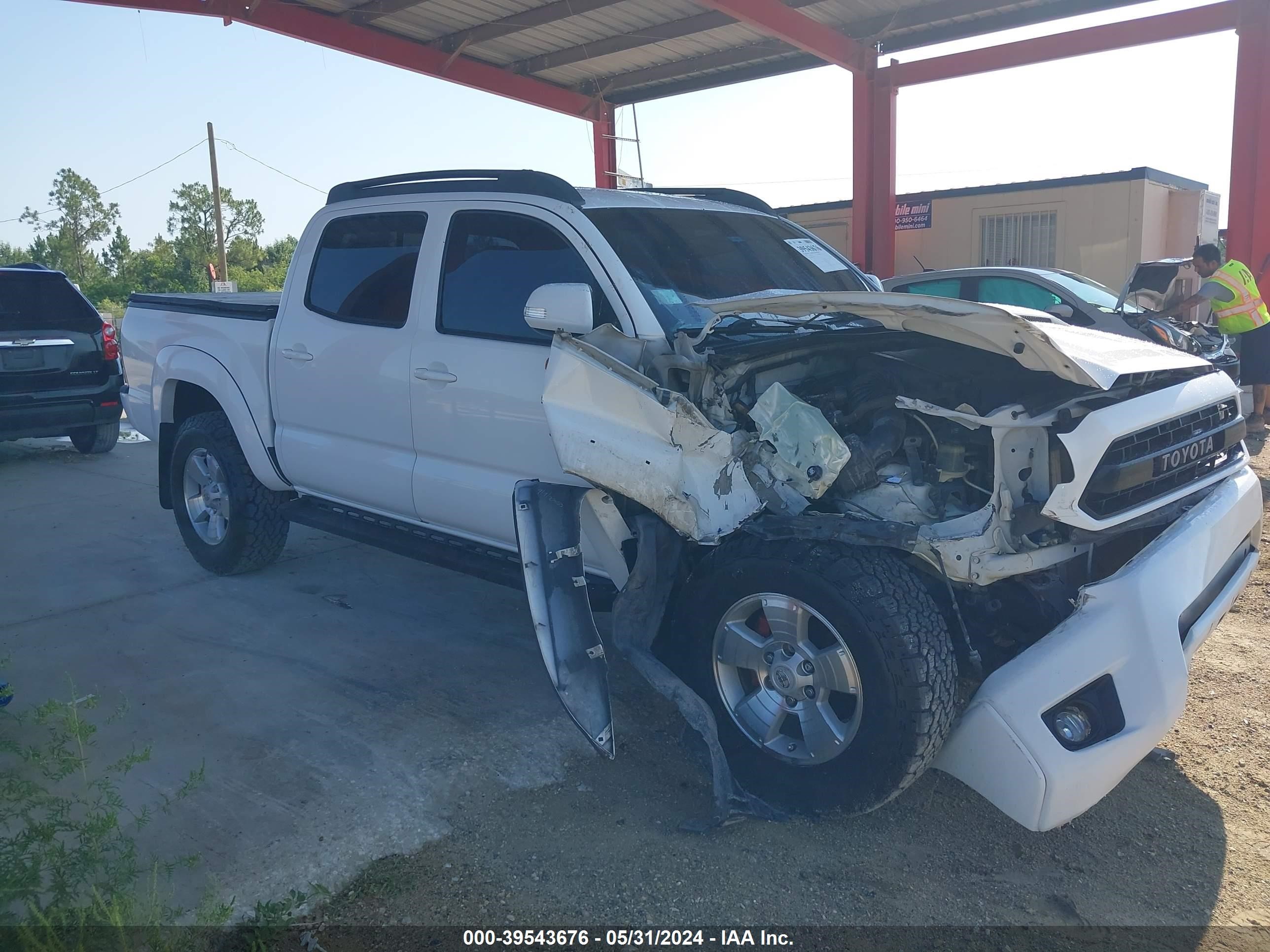 2014 Toyota Tacoma Double Cab vin: 5TFLU4EN6EX085695