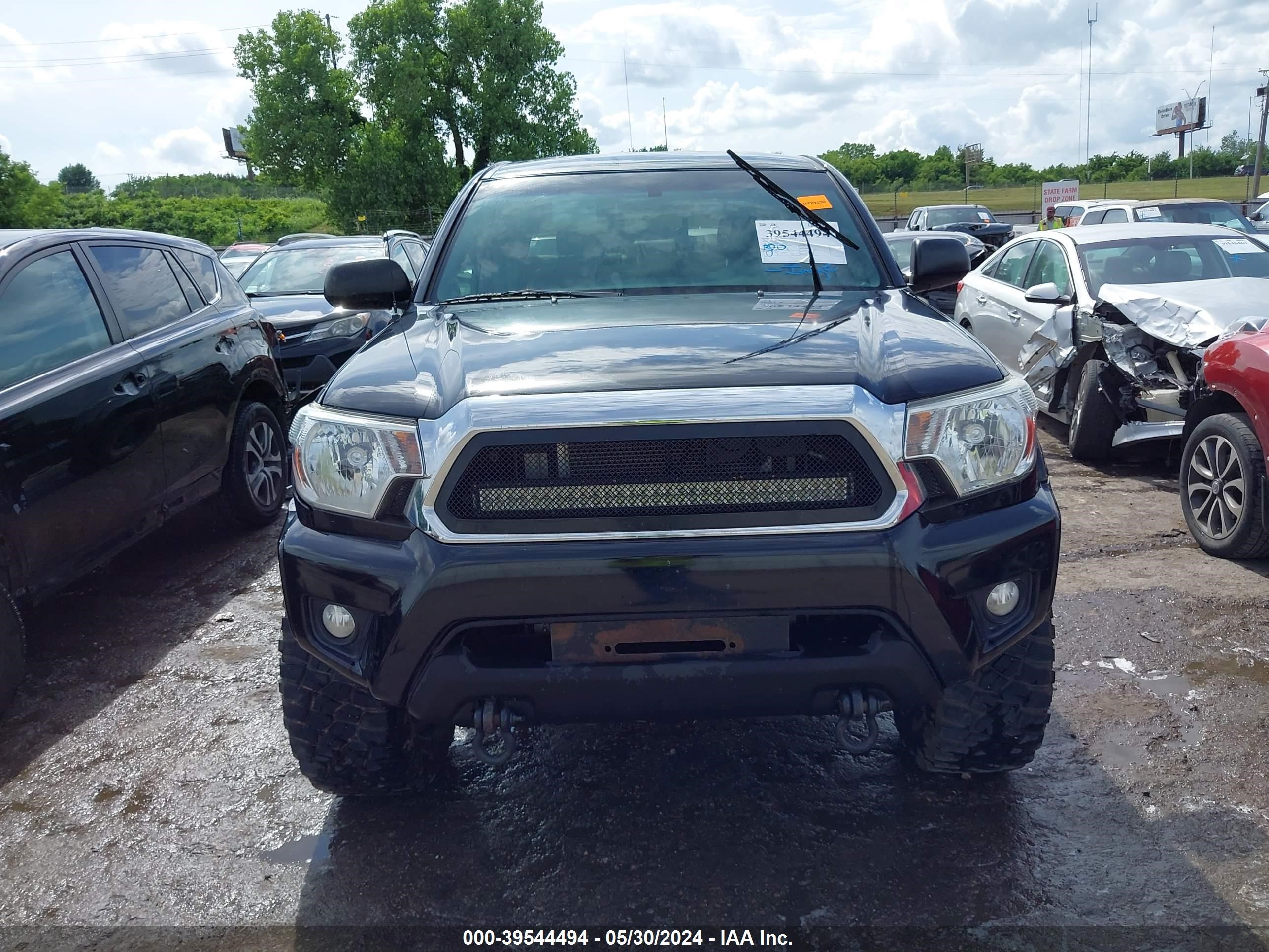 2014 Toyota Tacoma Base V6 vin: 5TFMU4FNXEX025471