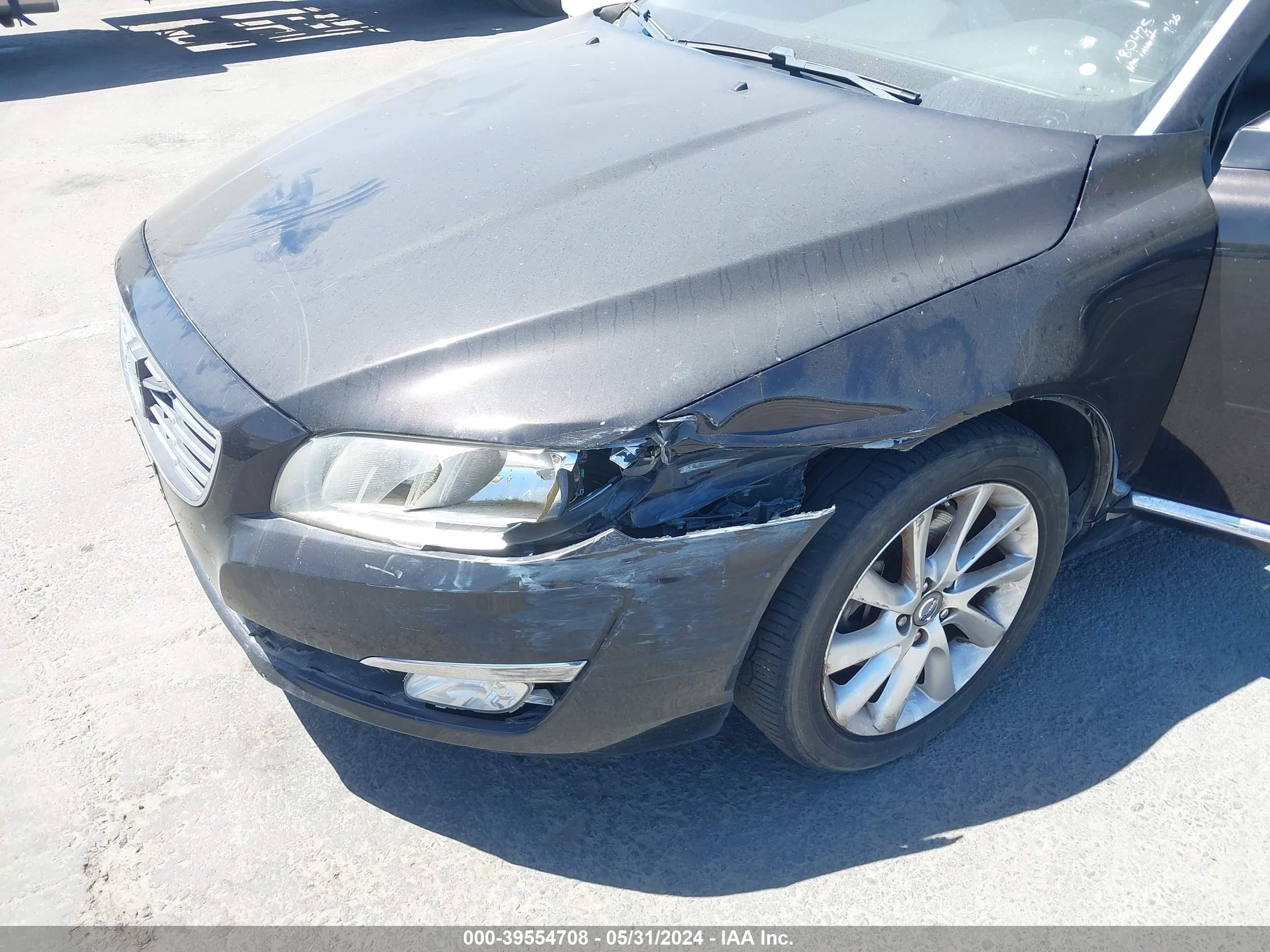 2014 Volvo S80 vin: YV1952AS8E1180425