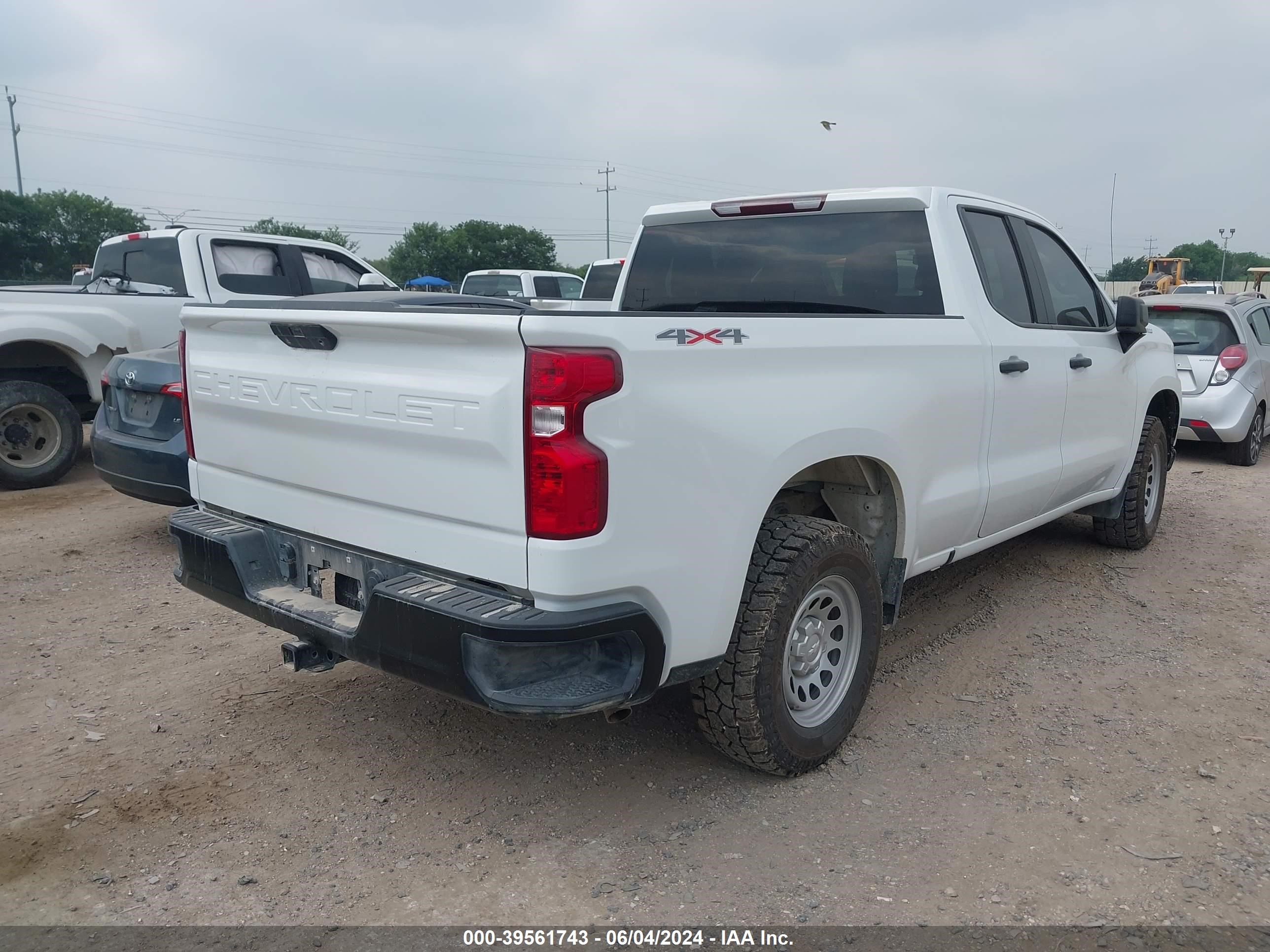 2021 Chevrolet Silverado 1500 4Wd Double Cab Standard Bed Wt vin: 1GCRYAEHXMZ273307