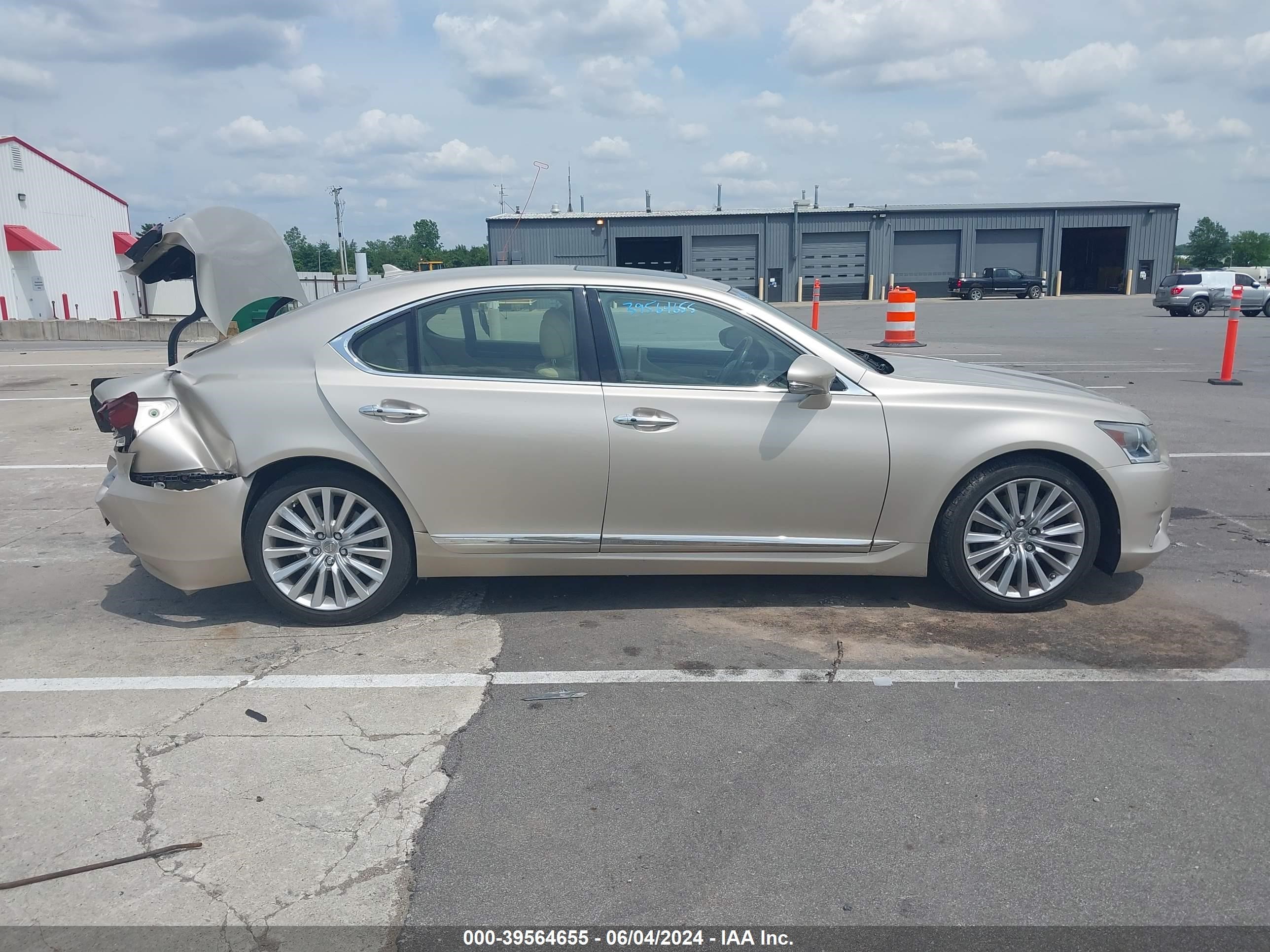 2013 Lexus Ls 460 vin: JTHCL5EF2D5019302