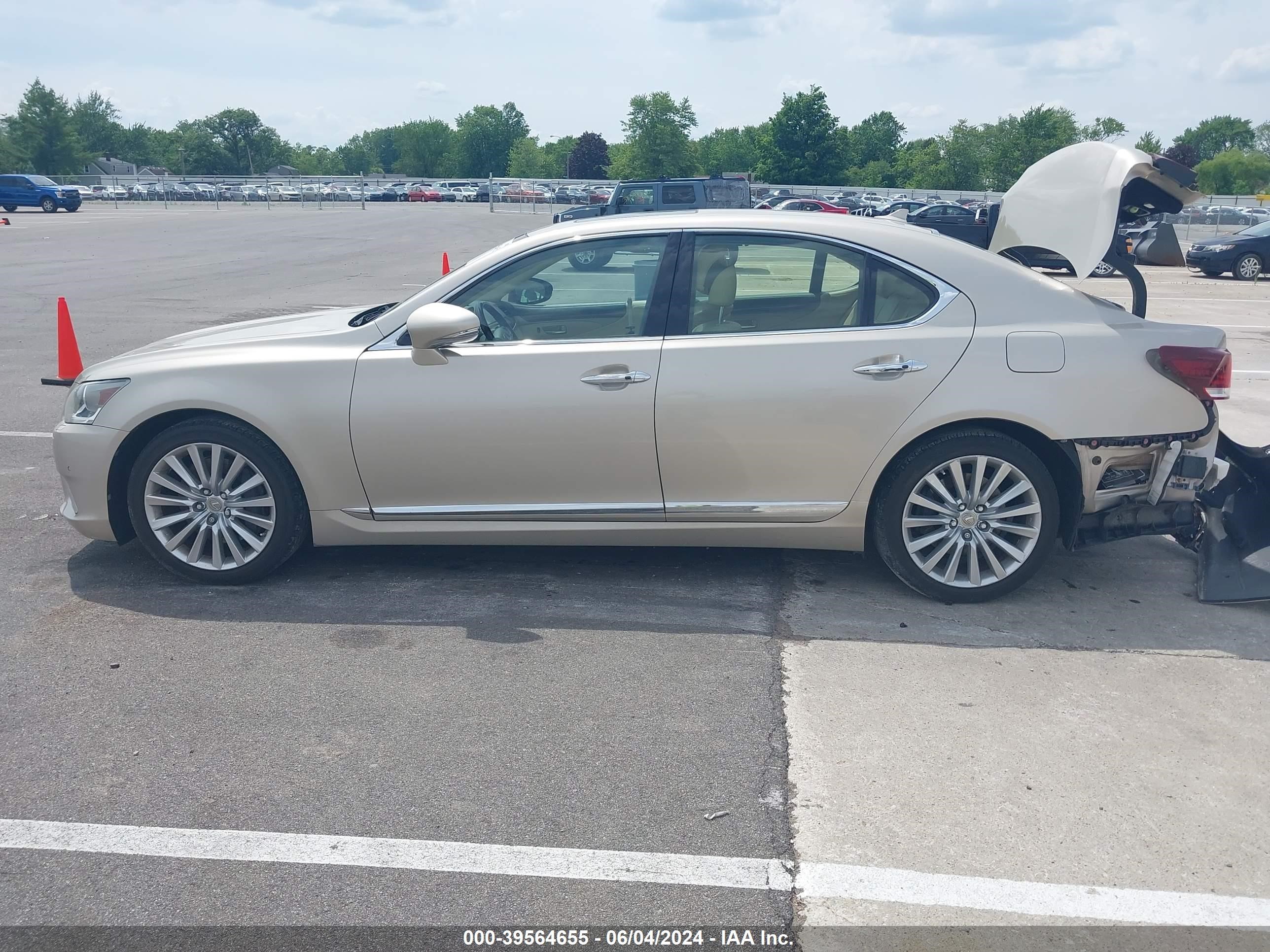 2013 Lexus Ls 460 vin: JTHCL5EF2D5019302