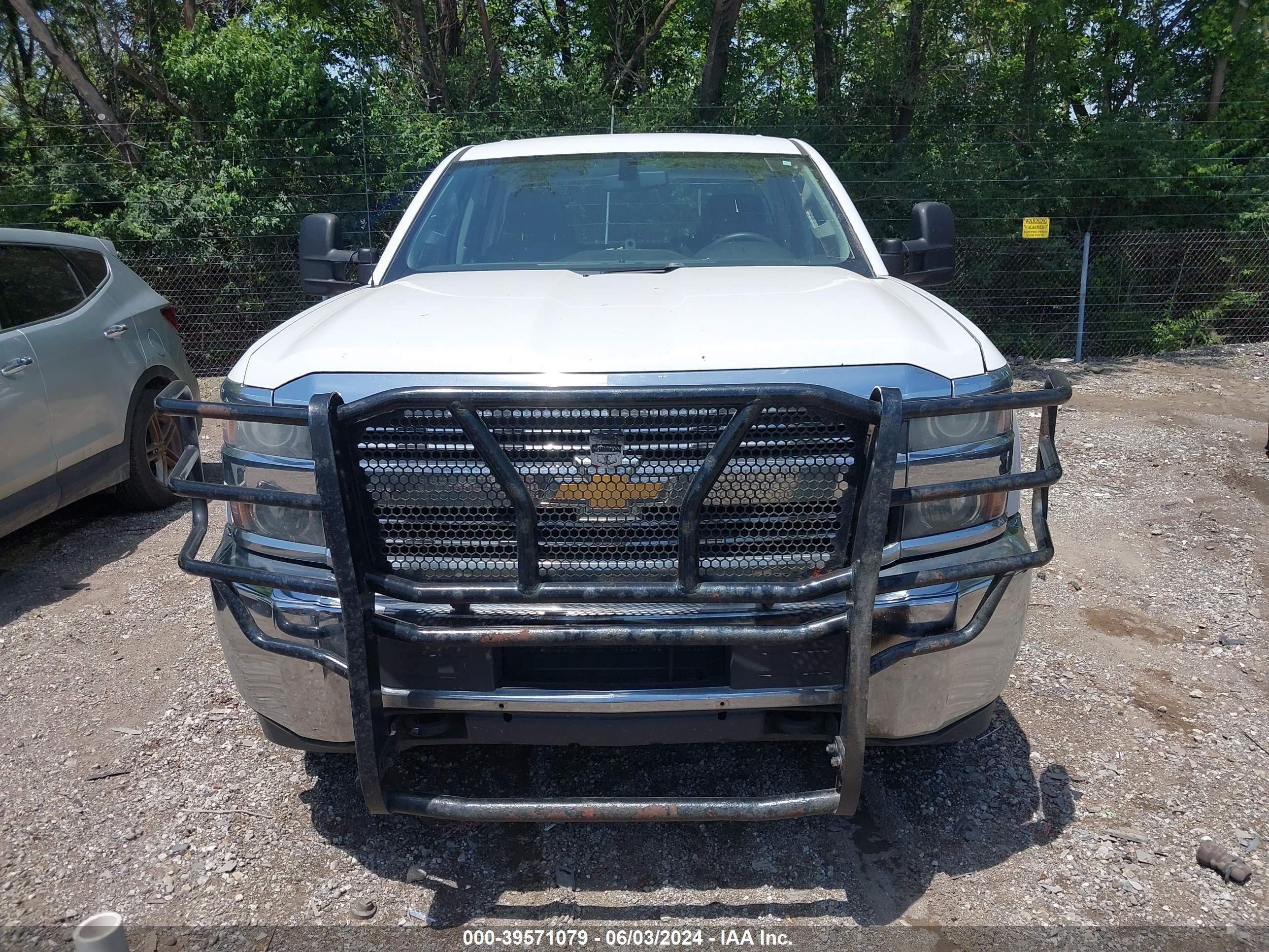 2015 Chevrolet Silverado 2500Hd Wt vin: 1GC2KUEGXFZ123096