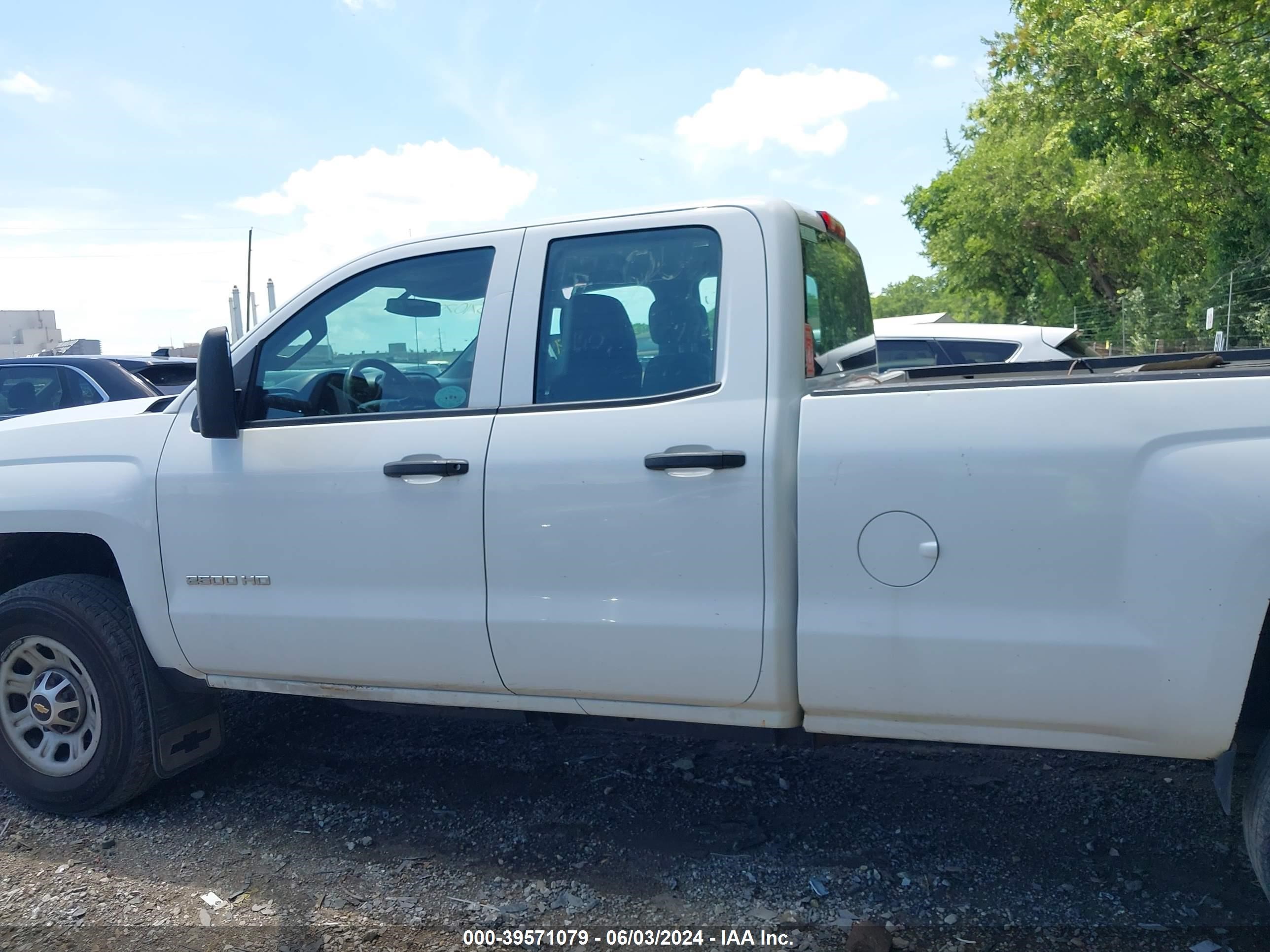 2015 Chevrolet Silverado 2500Hd Wt vin: 1GC2KUEGXFZ123096