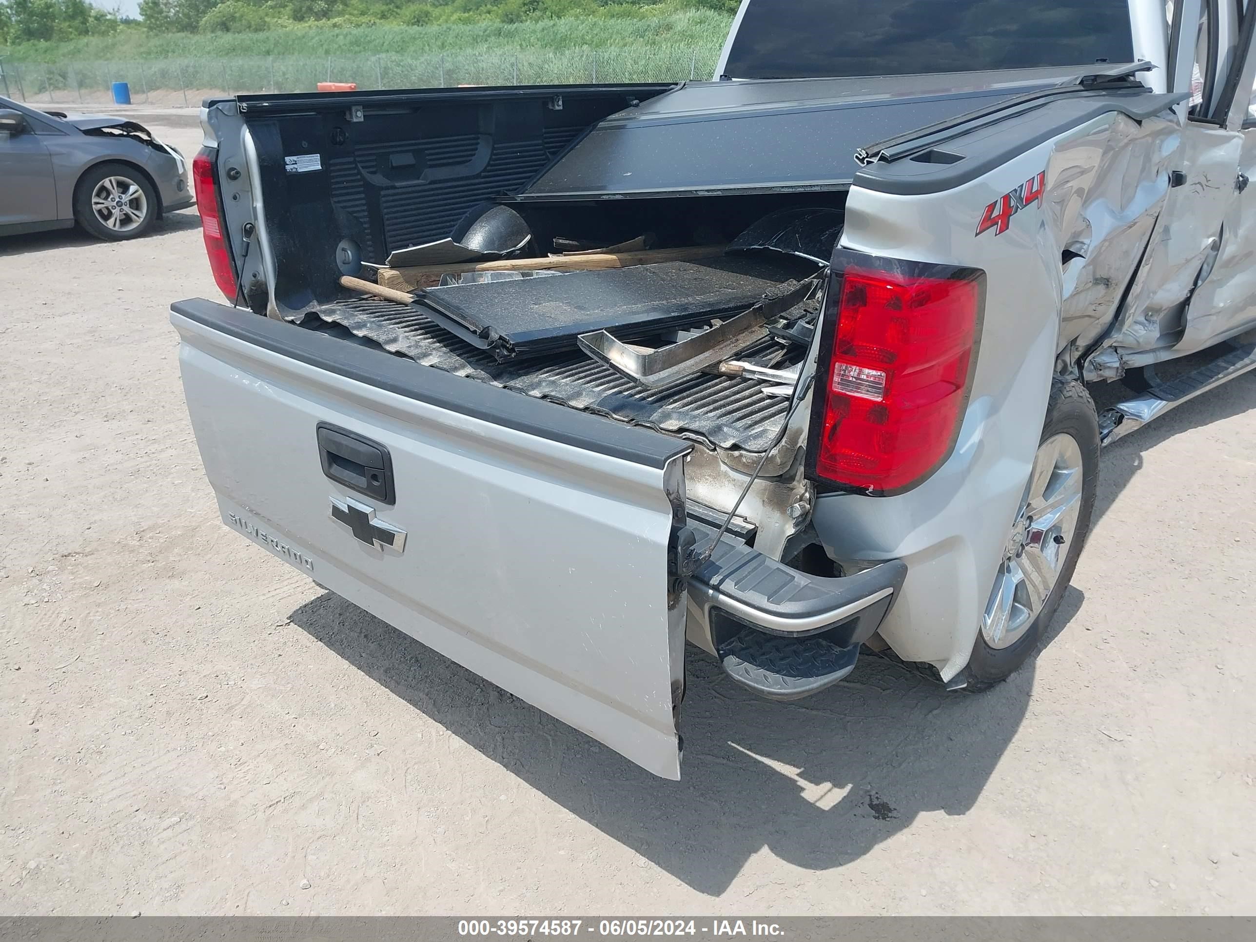 2018 Chevrolet Silverado 1500 Custom vin: 1GCVKPEC7JZ372606