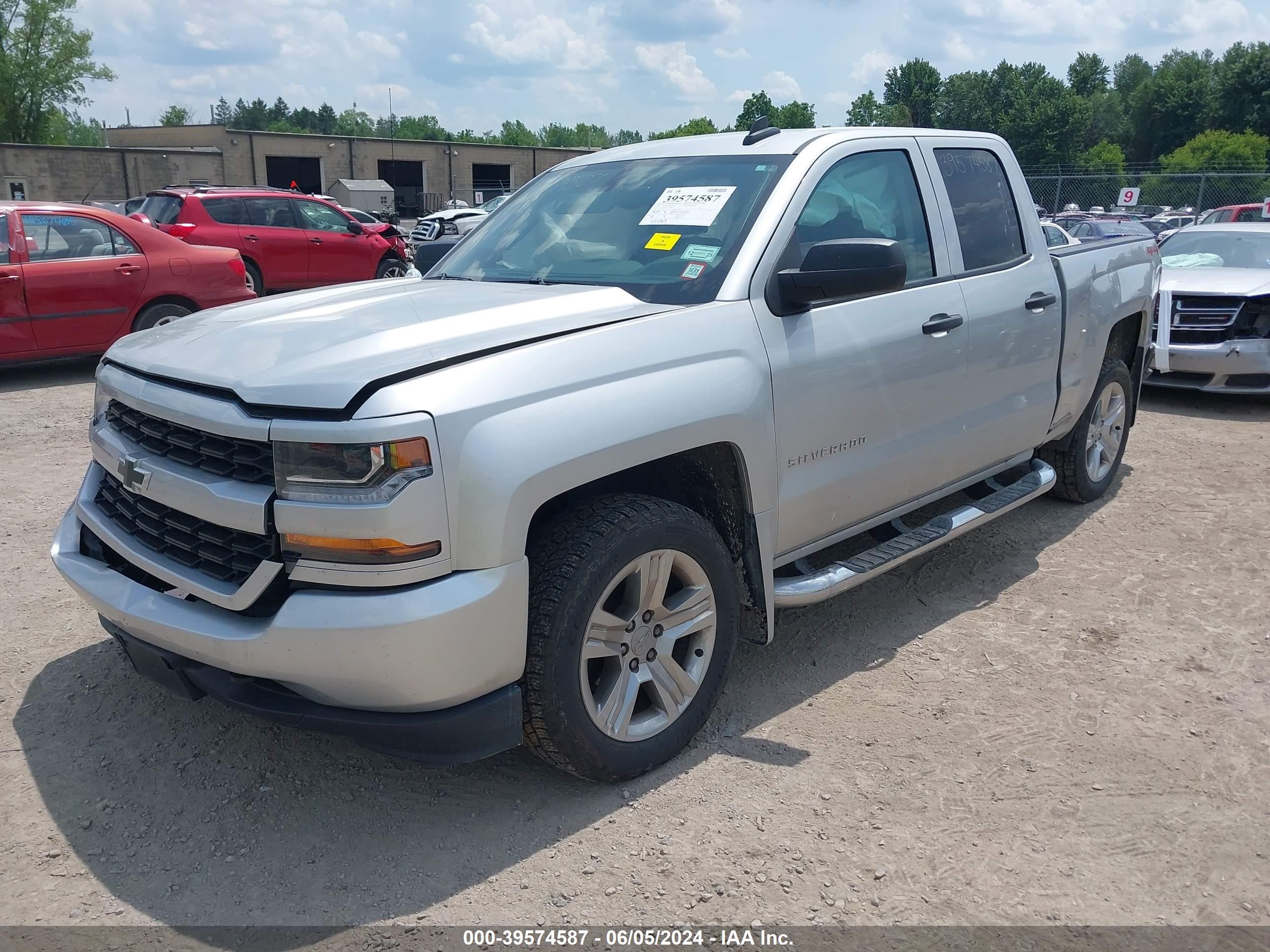 2018 Chevrolet Silverado 1500 Custom vin: 1GCVKPEC7JZ372606