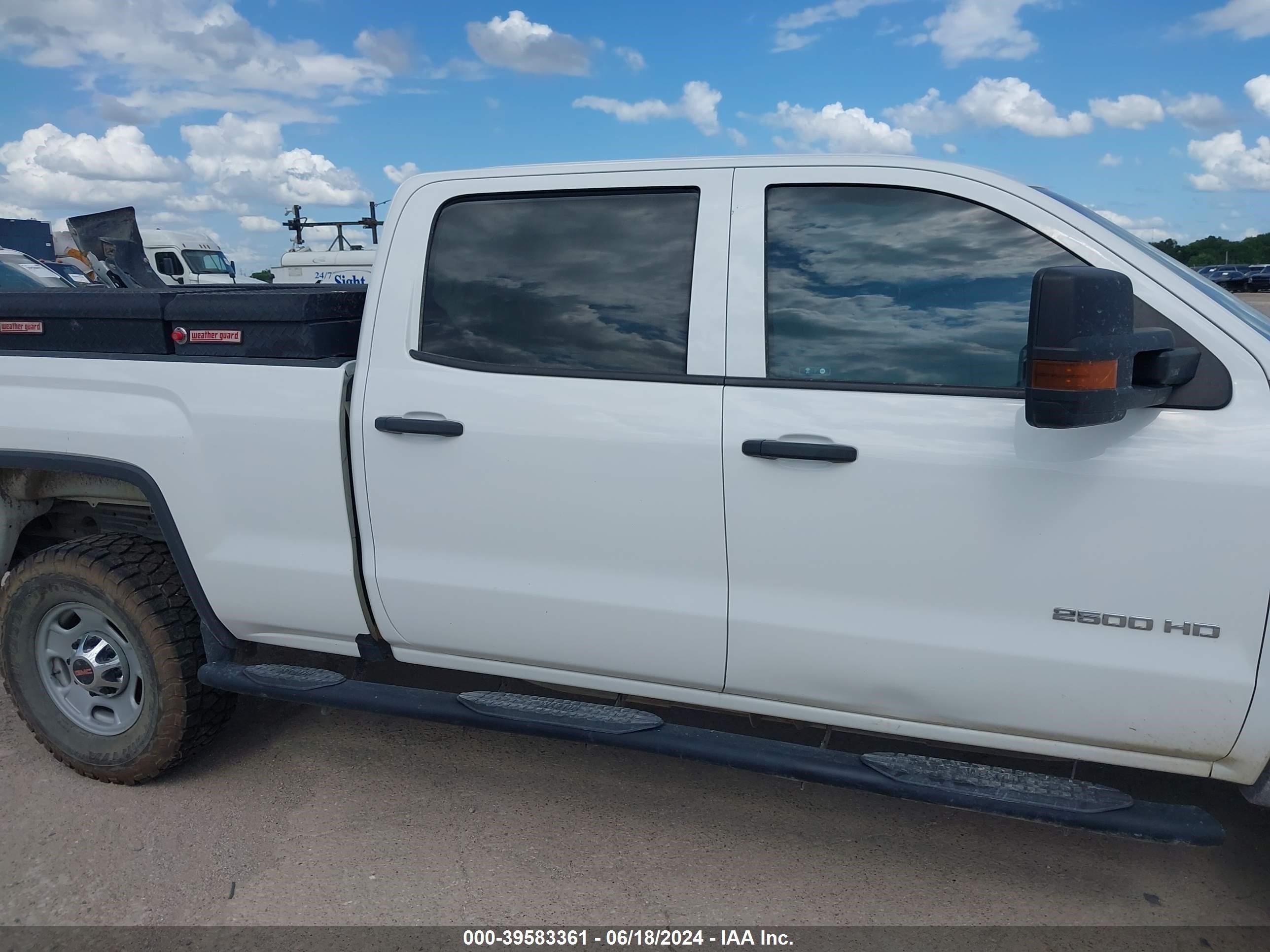 2019 GMC Sierra 2500Hd vin: 1GT12NEG7KF276807