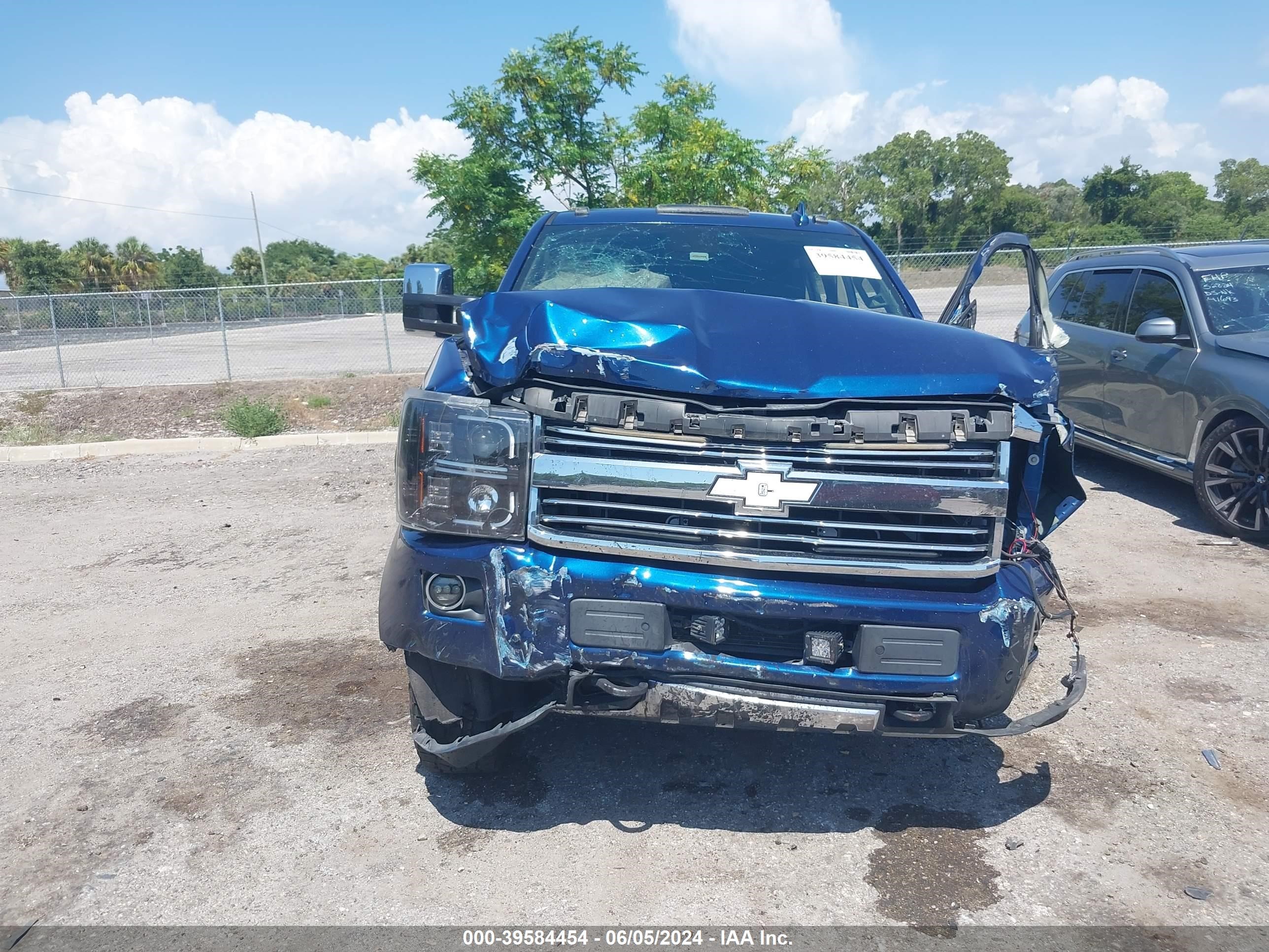 2015 Chevrolet Silverado 2500Hd High Country vin: 1GC1KXE86FF601117