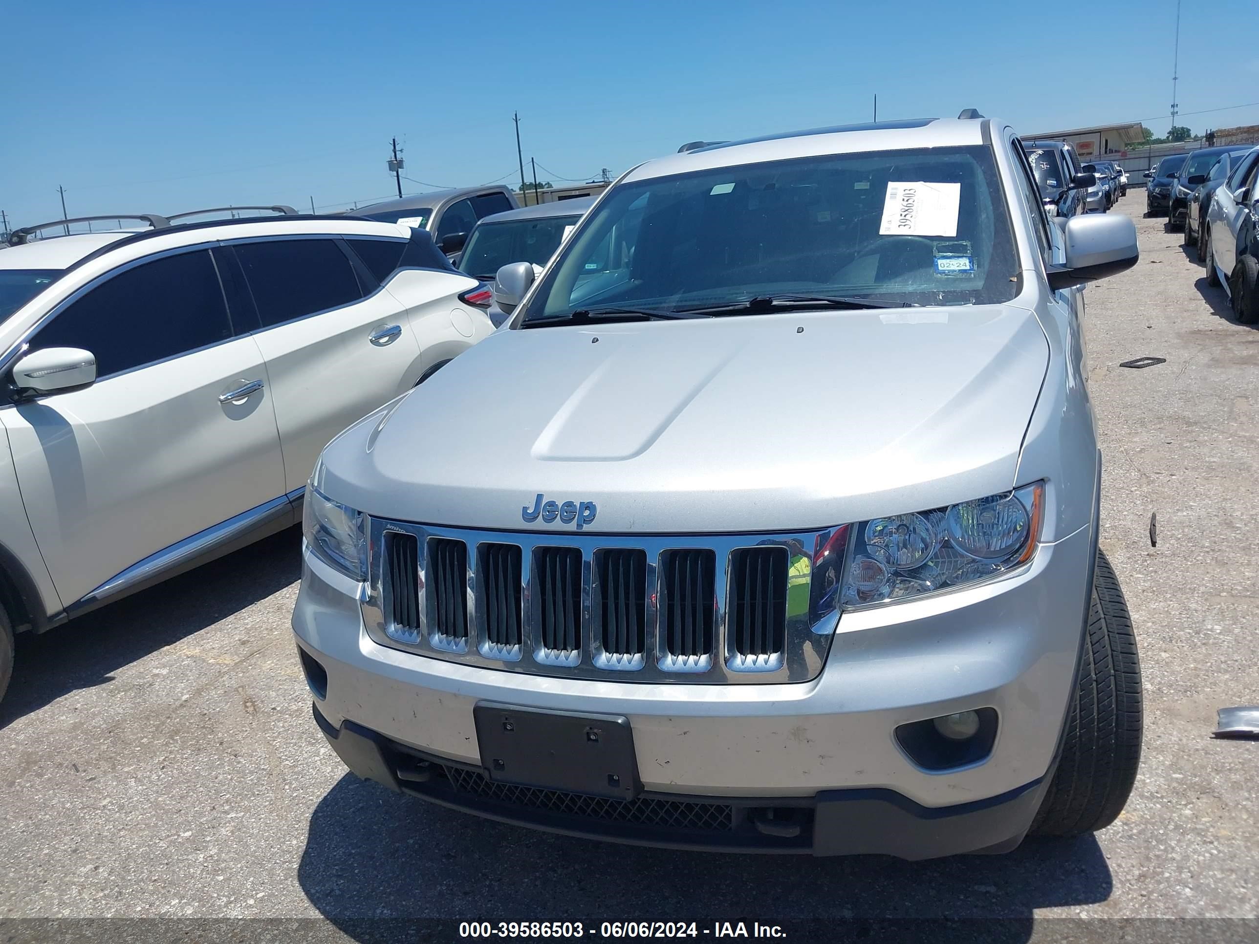 2012 Jeep Grand Cherokee Laredo vin: 1C4RJFAT0CC269859