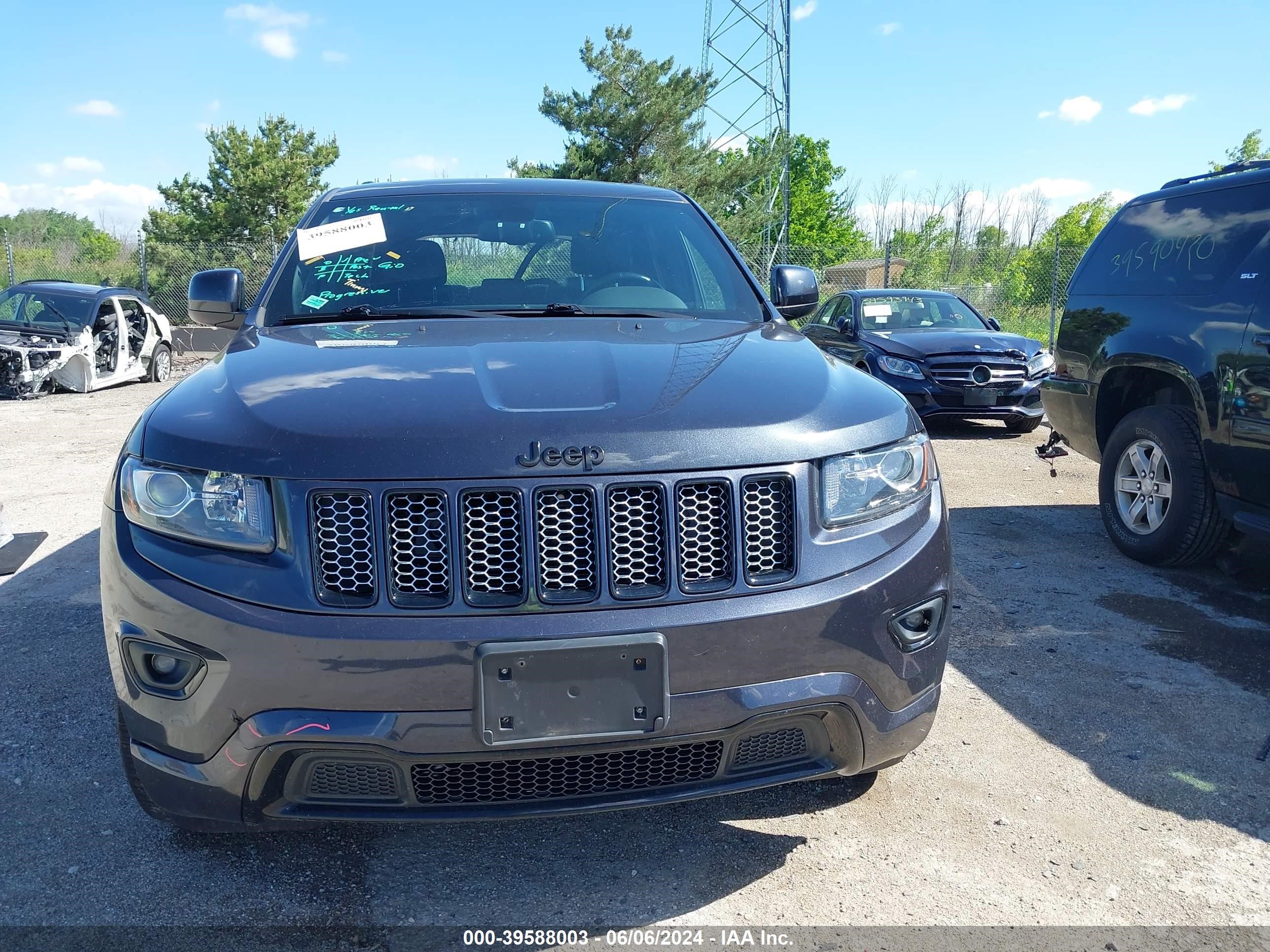 2015 Jeep Grand Cherokee Laredo vin: 1C4RJFAG2FC631116