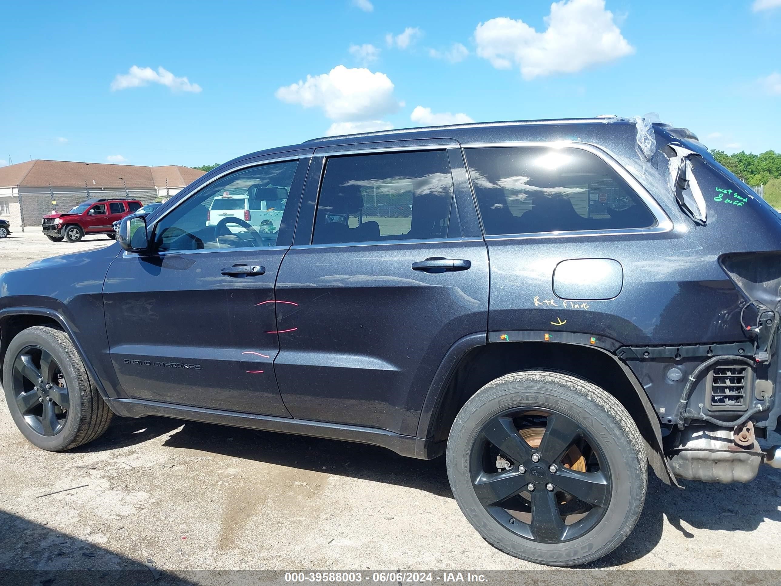 2015 Jeep Grand Cherokee Laredo vin: 1C4RJFAG2FC631116