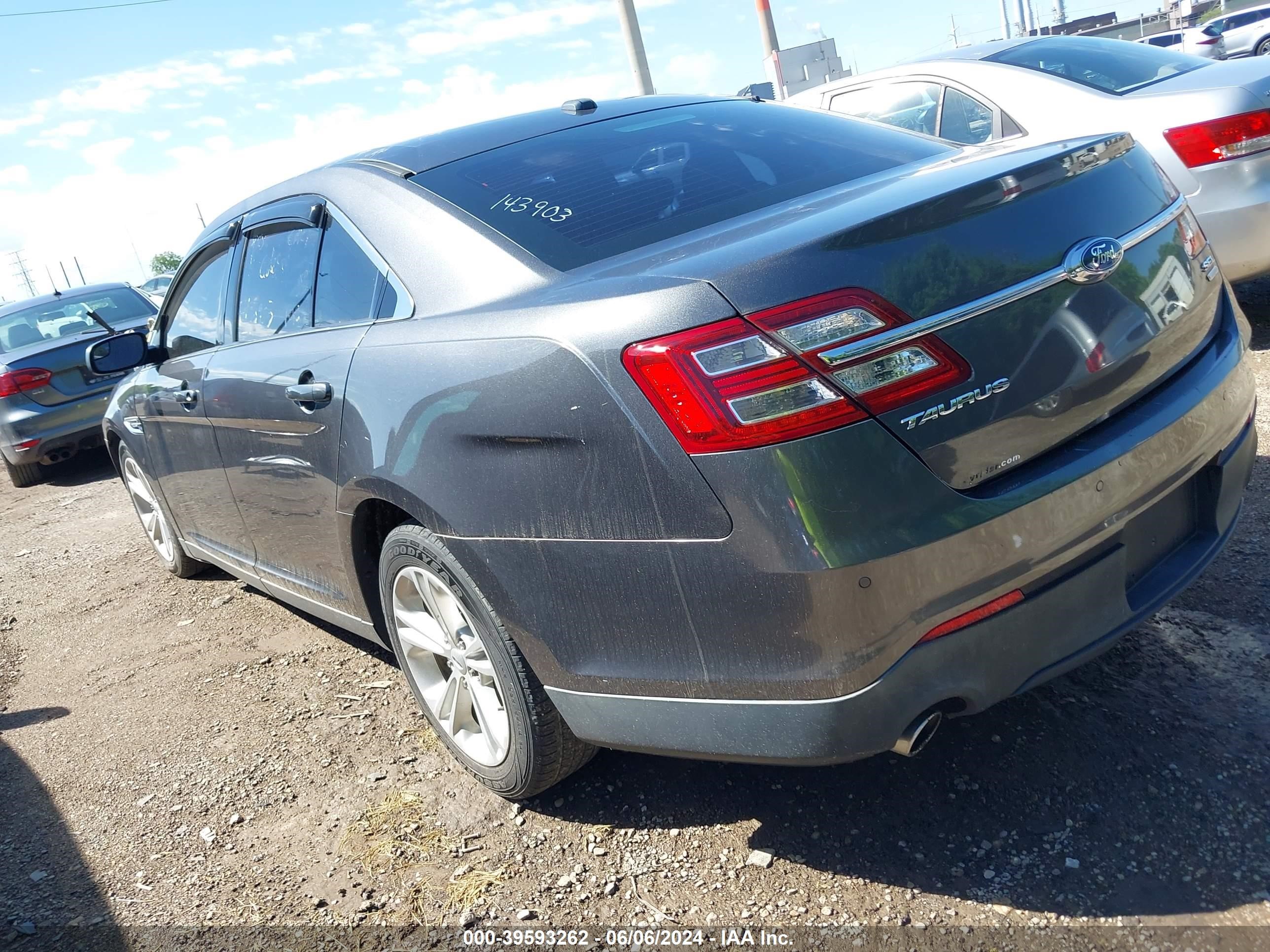 2015 Ford Taurus Sel vin: 1FAHP2E9XFG143903