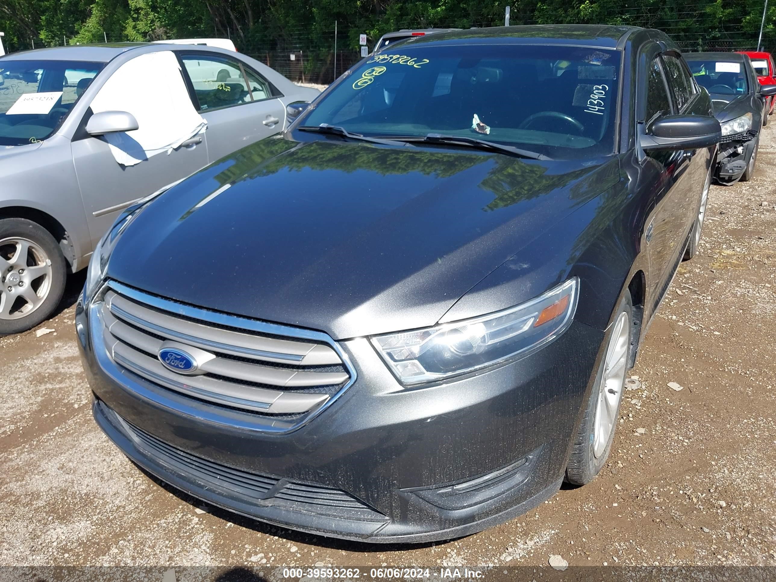 2015 Ford Taurus Sel vin: 1FAHP2E9XFG143903