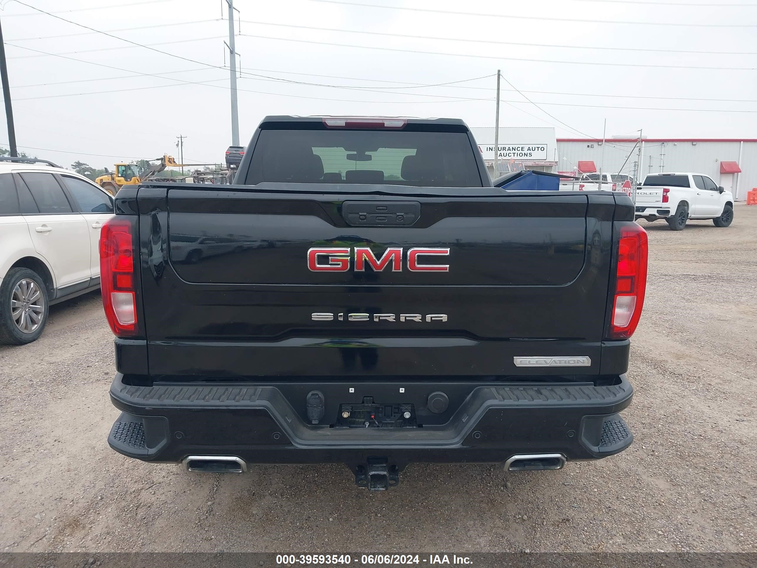 2020 GMC Sierra 1500 2Wd Double Cab Standard Box Elevation vin: 1GTR8CED0L2359037