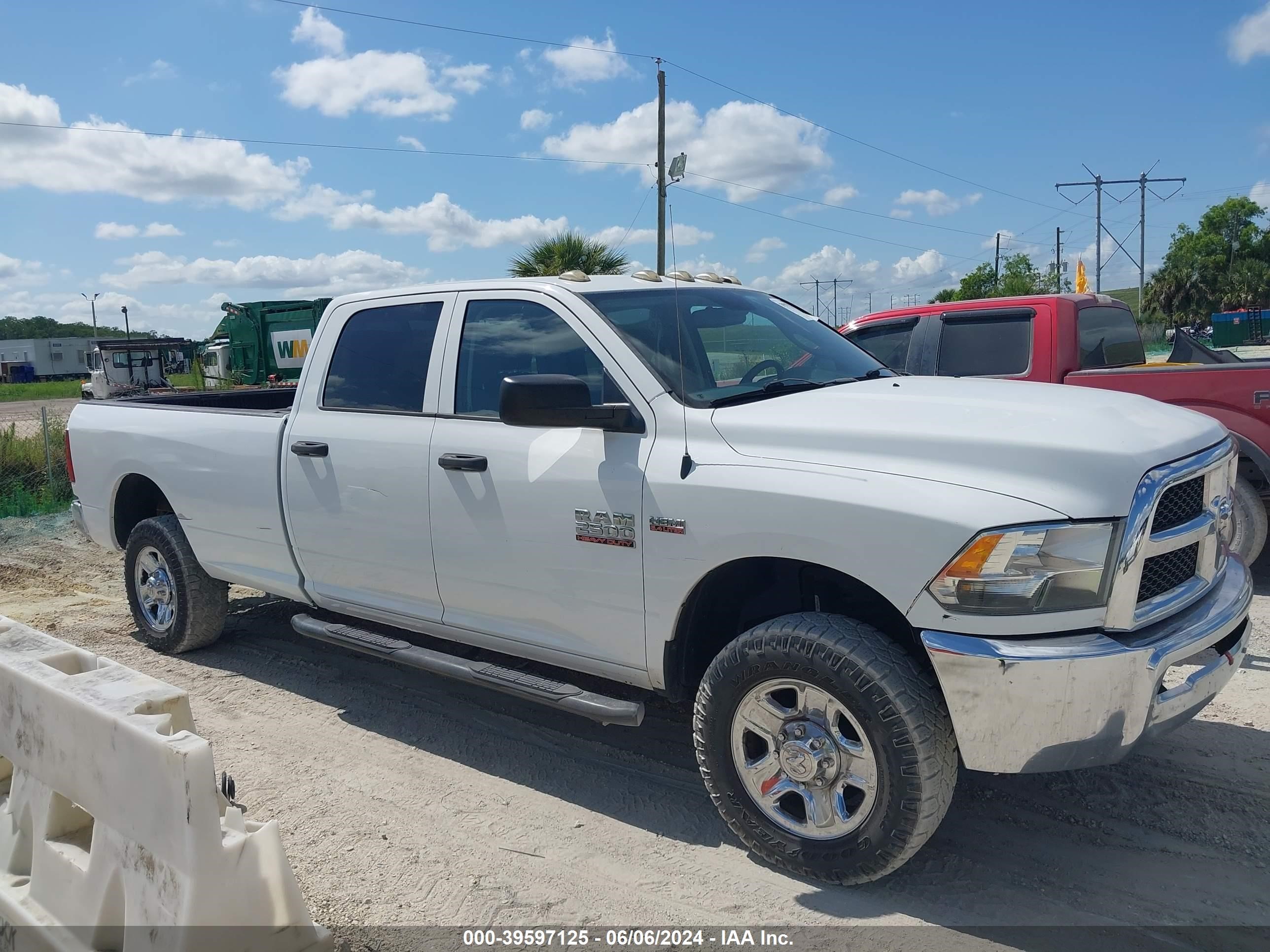 2015 Ram 2500 Tradesman vin: 3C6UR5HJ6FG548405