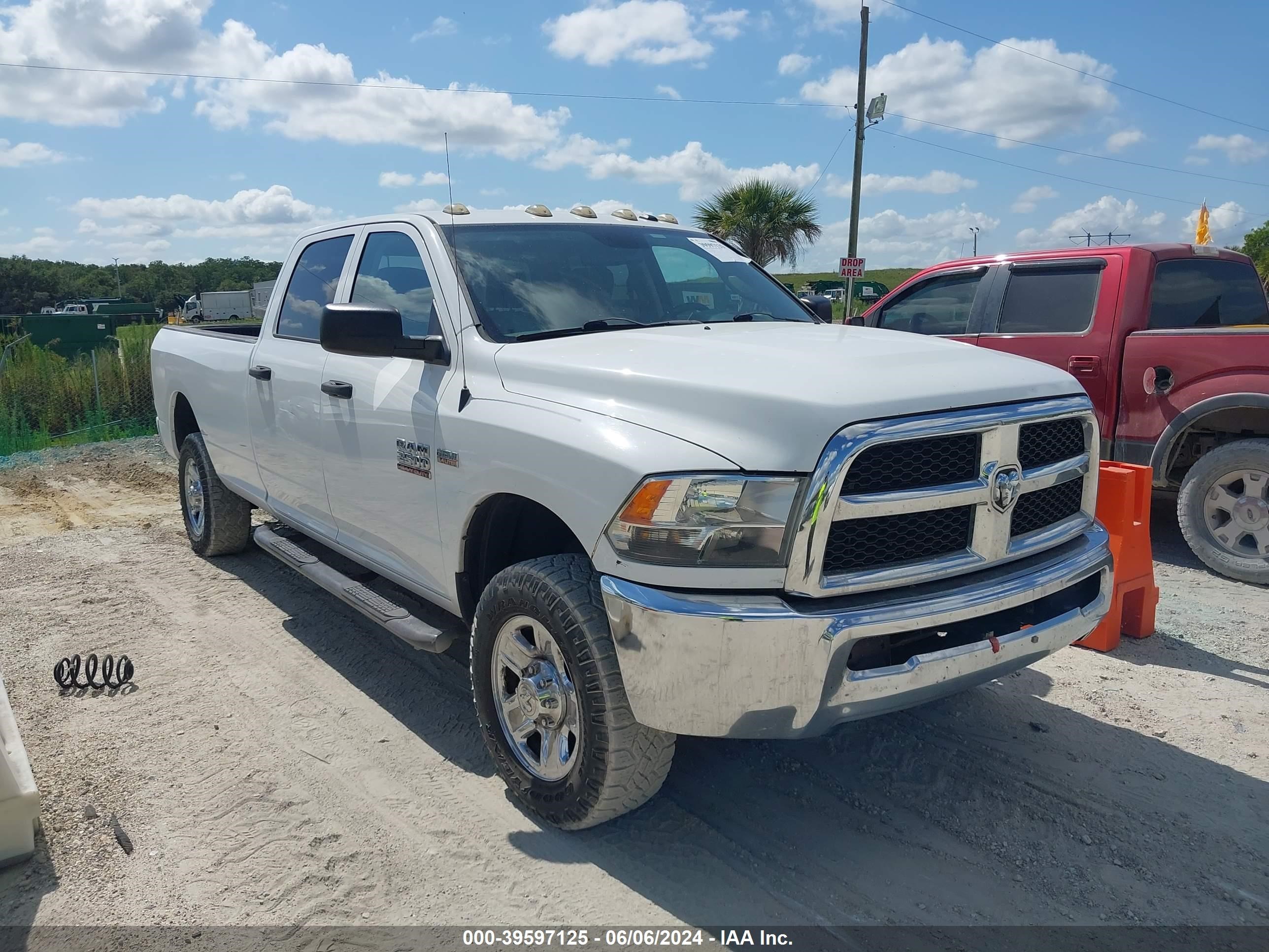 2015 Ram 2500 Tradesman vin: 3C6UR5HJ6FG548405