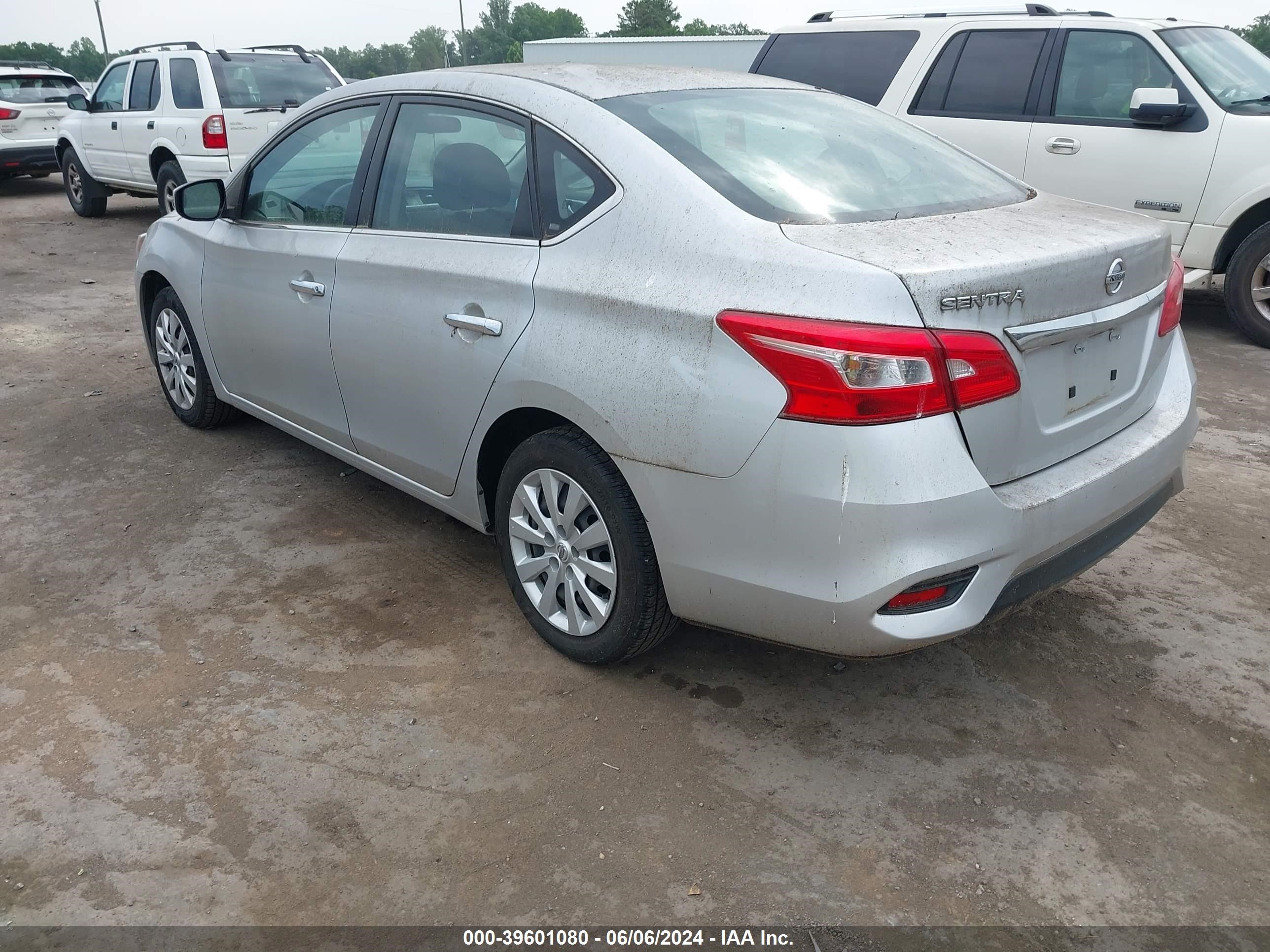 2018 Nissan Sentra S vin: 3N1AB7AP9JY293460