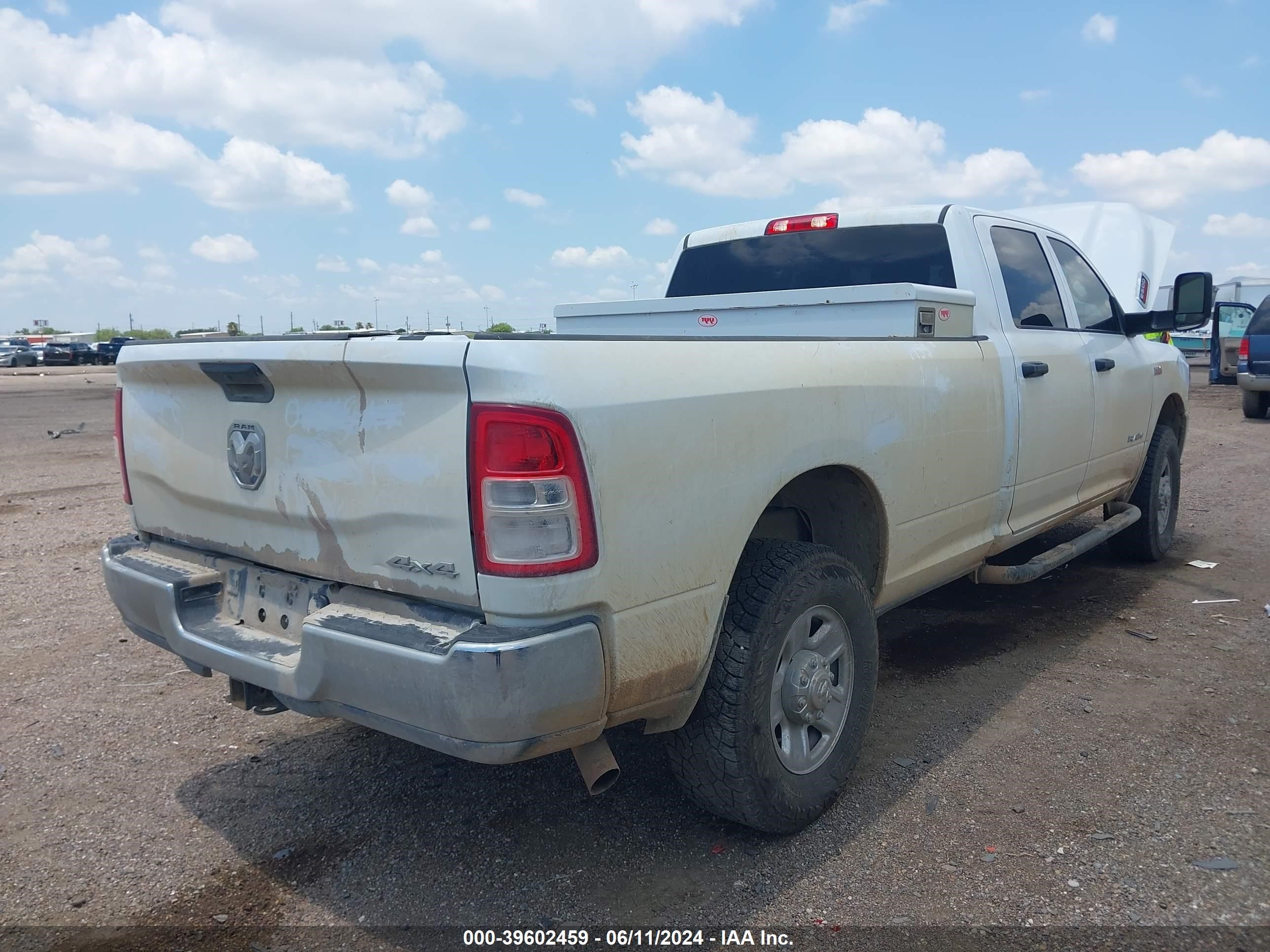 2022 Ram 2500 Tradesman 4X4 8' Box vin: 3C6UR5HJ3NG149790