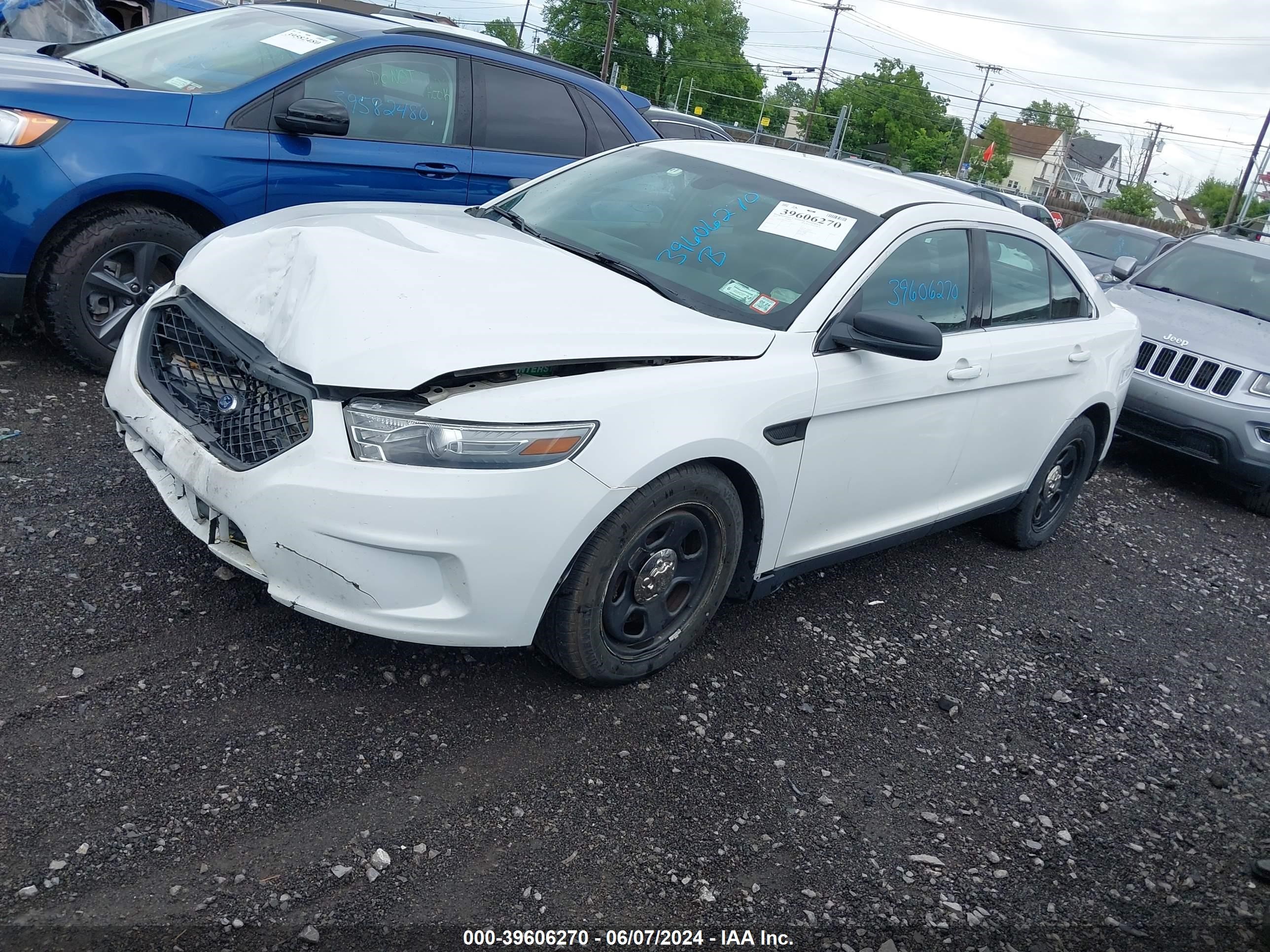 2013 Ford Police Interceptor vin: 1FAHP2M83DG139262