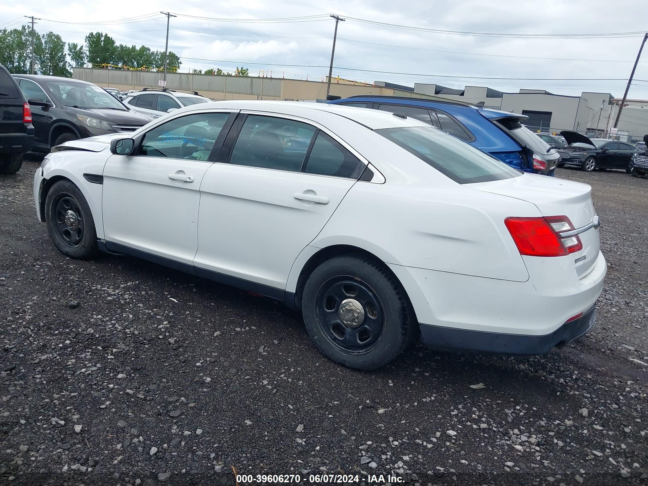 2013 Ford Police Interceptor vin: 1FAHP2M83DG139262