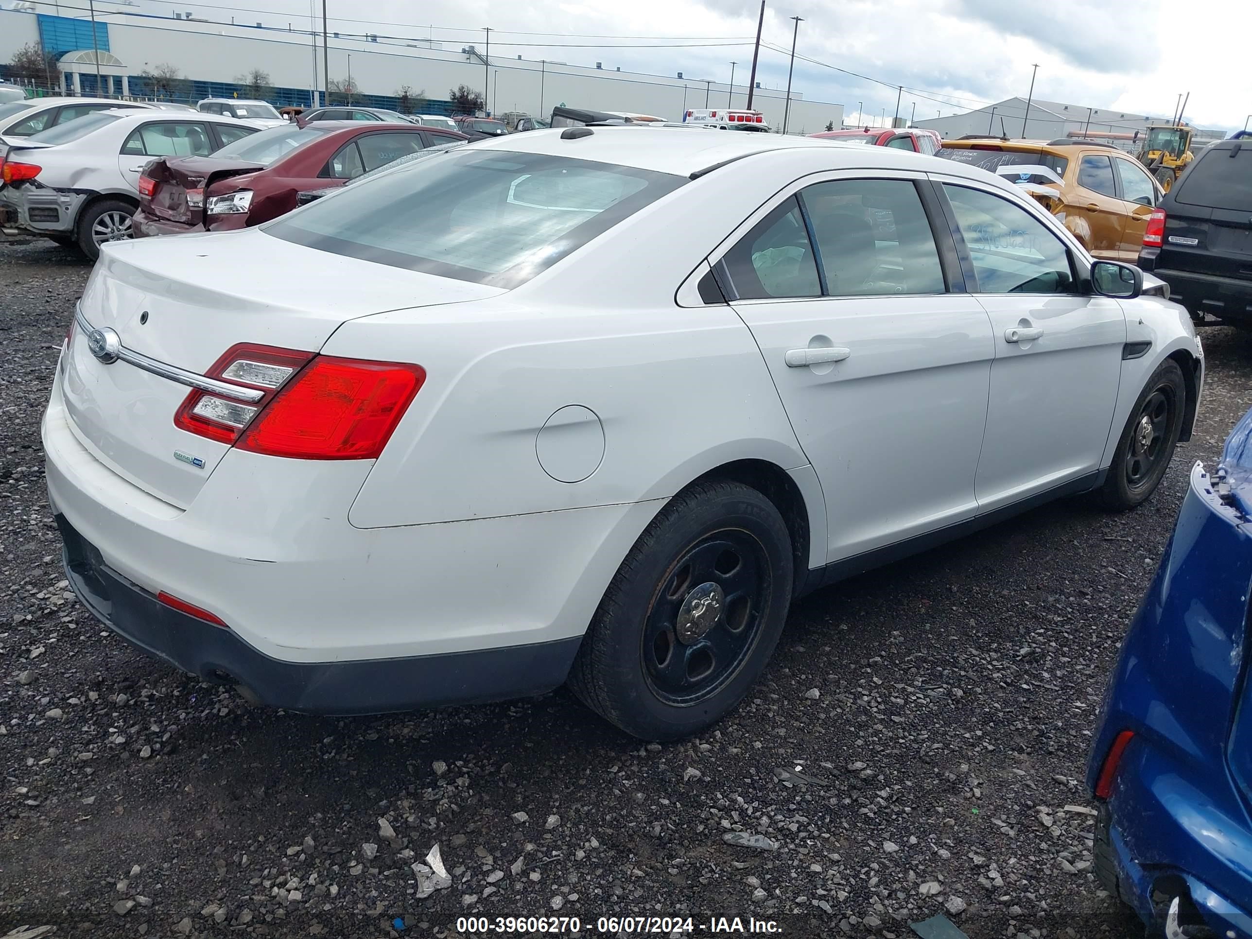 2013 Ford Police Interceptor vin: 1FAHP2M83DG139262