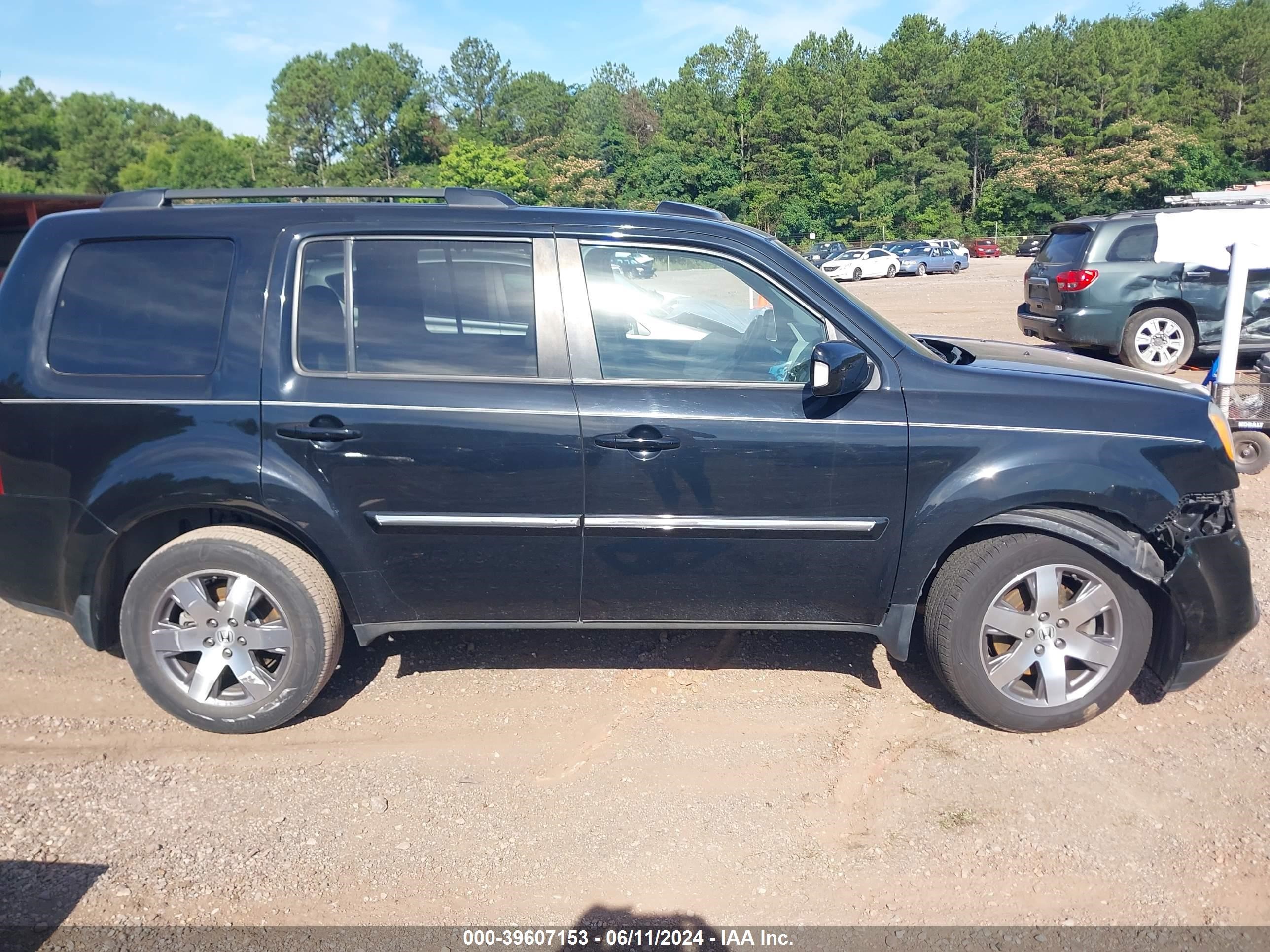 2015 Honda Pilot Touring vin: 5FNYF3H95FB023824