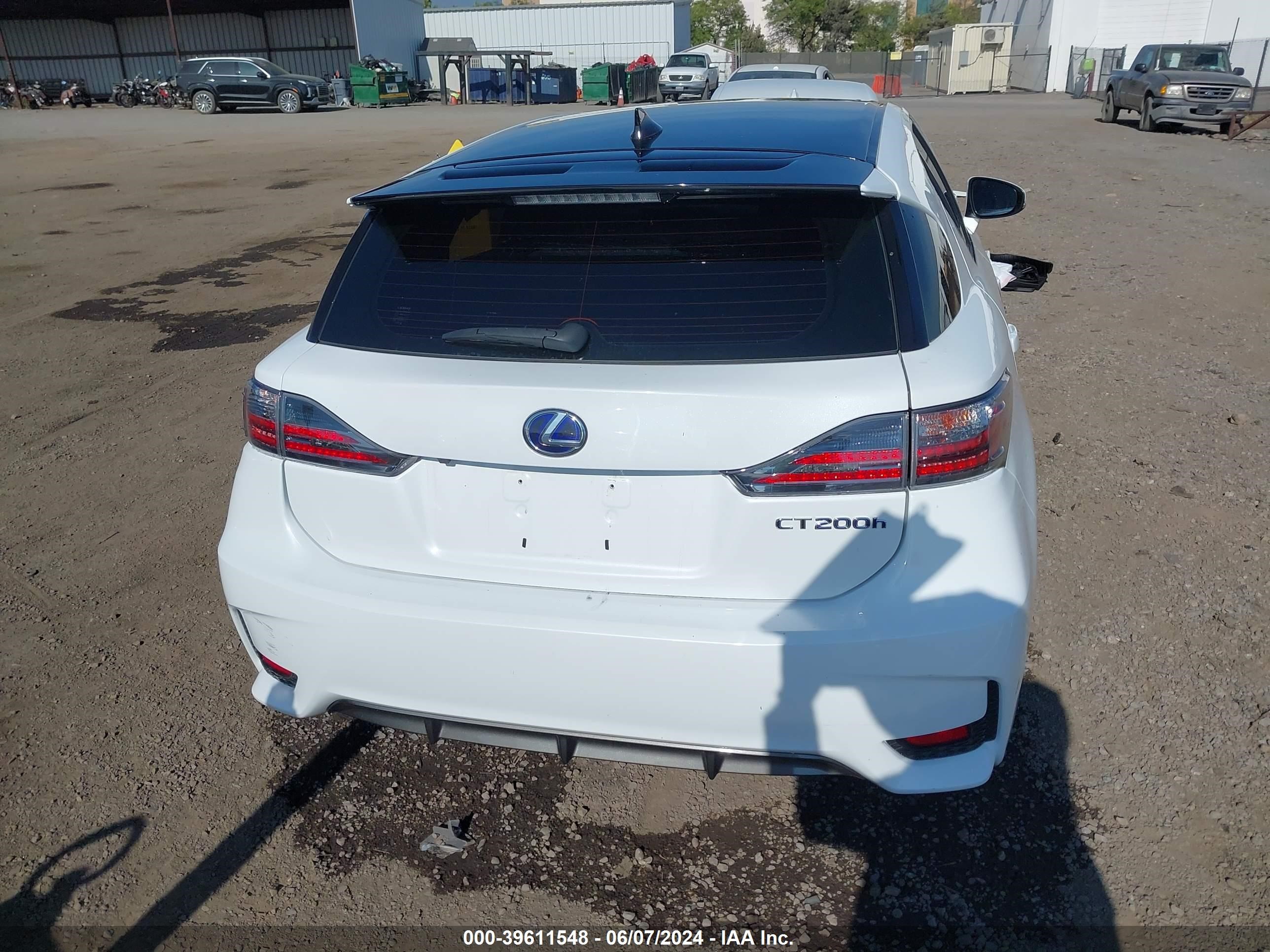 2014 Lexus Ct 200H vin: JTHKD5BH2E2196269