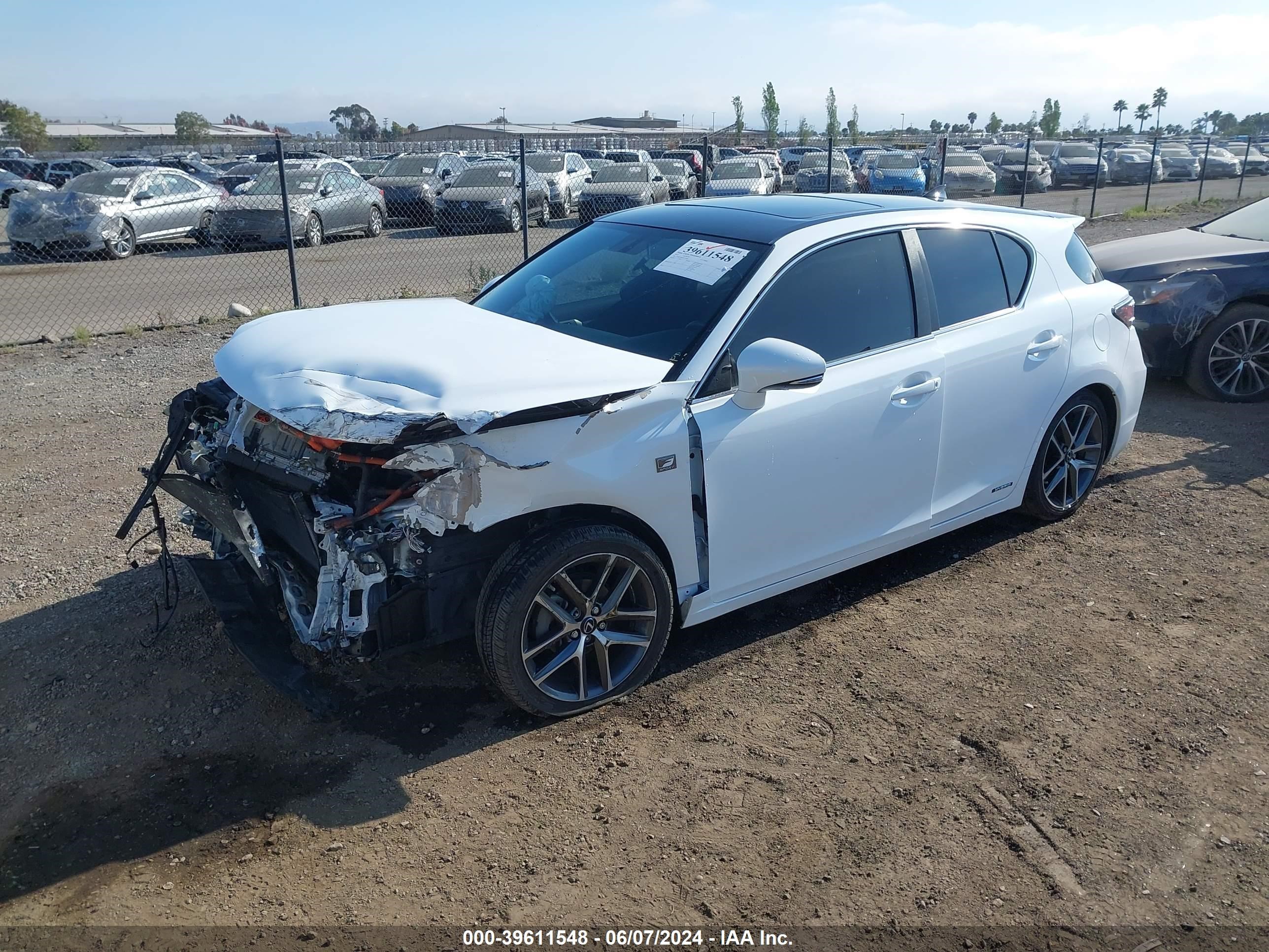 2014 Lexus Ct 200H vin: JTHKD5BH2E2196269