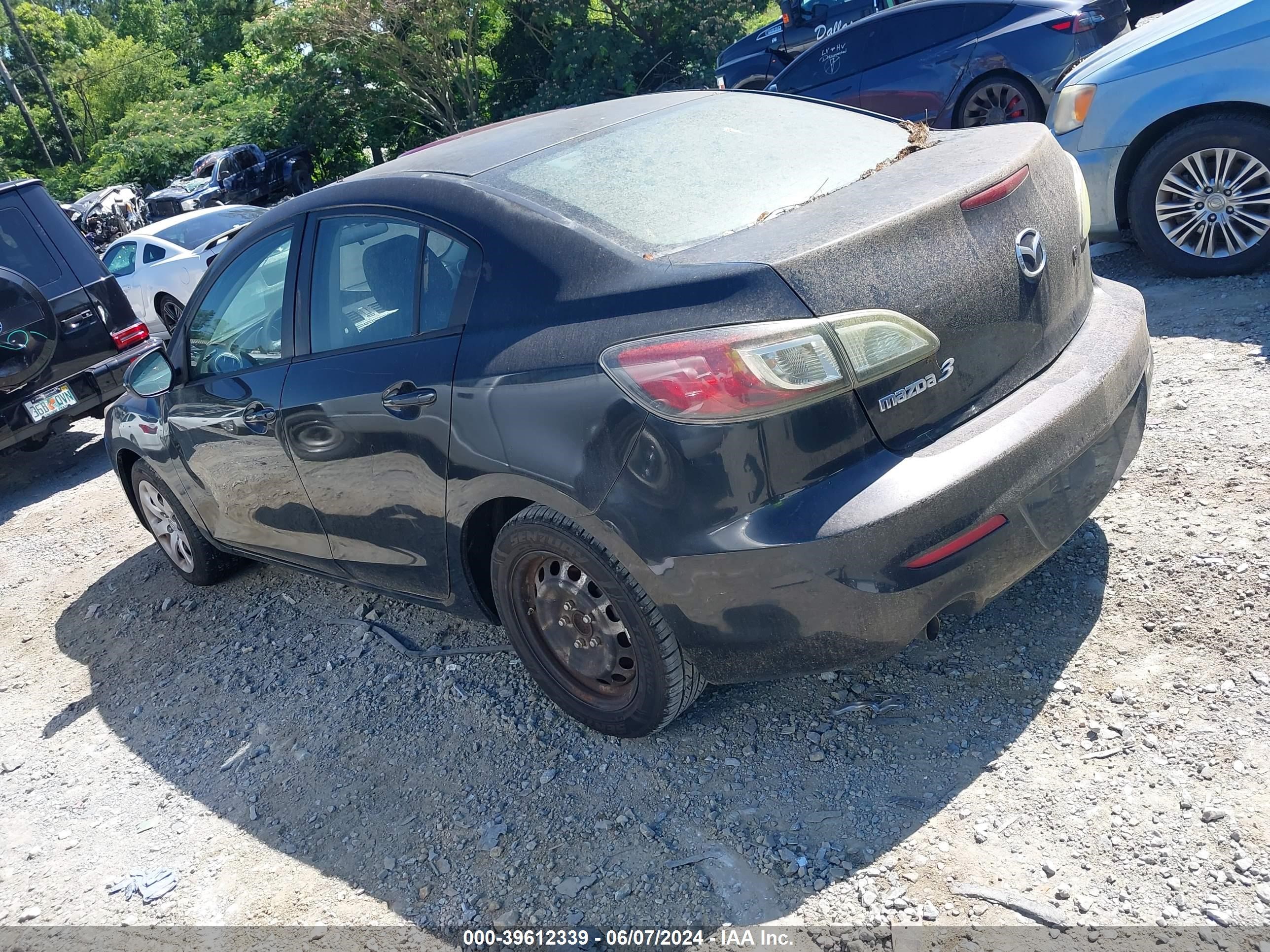 2012 Mazda Mazda3 I Sport vin: JM1BL1UF5C1509388