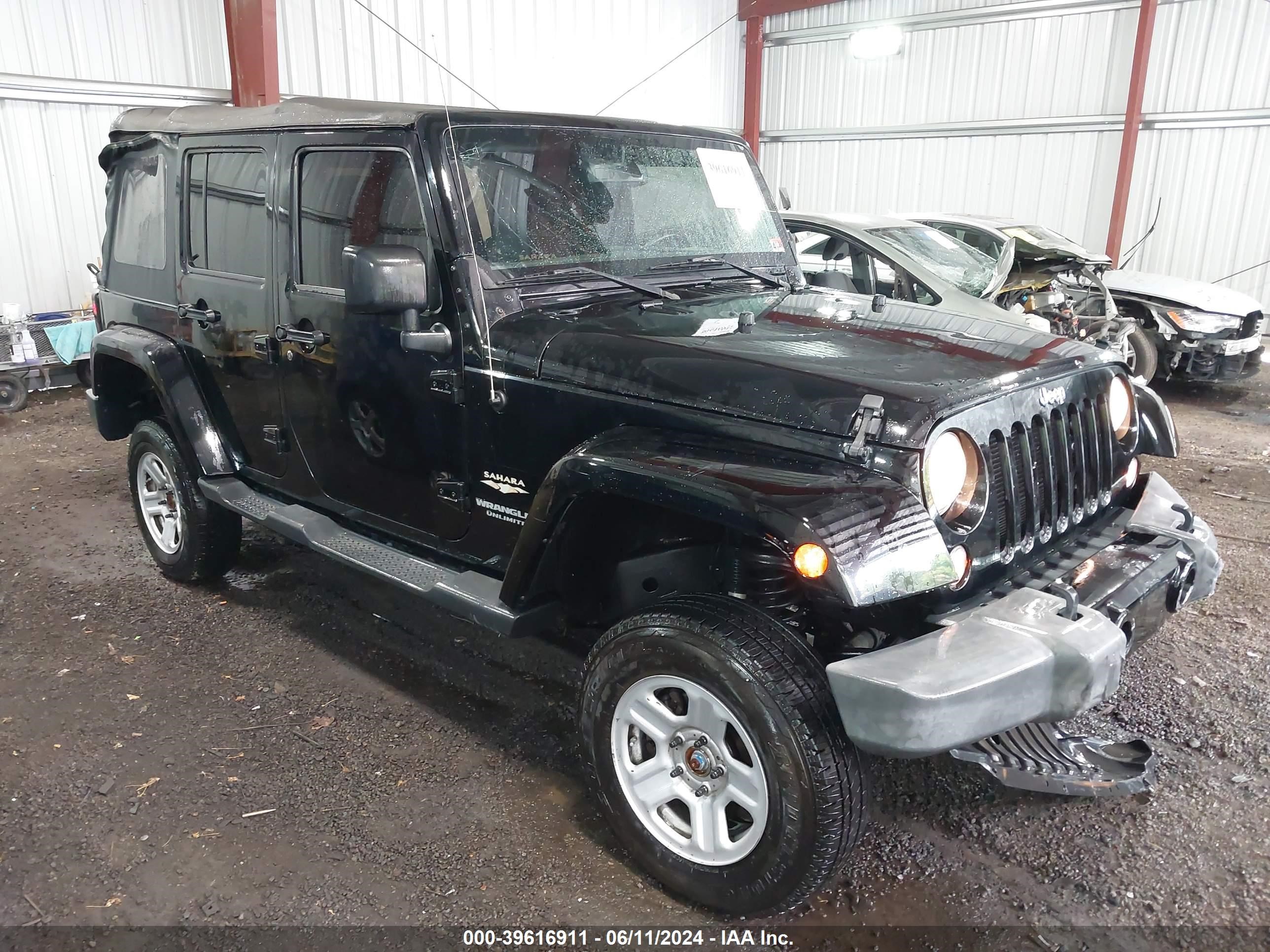 2015 Jeep Wrangler Unlimited Sahara vin: 1C4BJWEGXFL526562