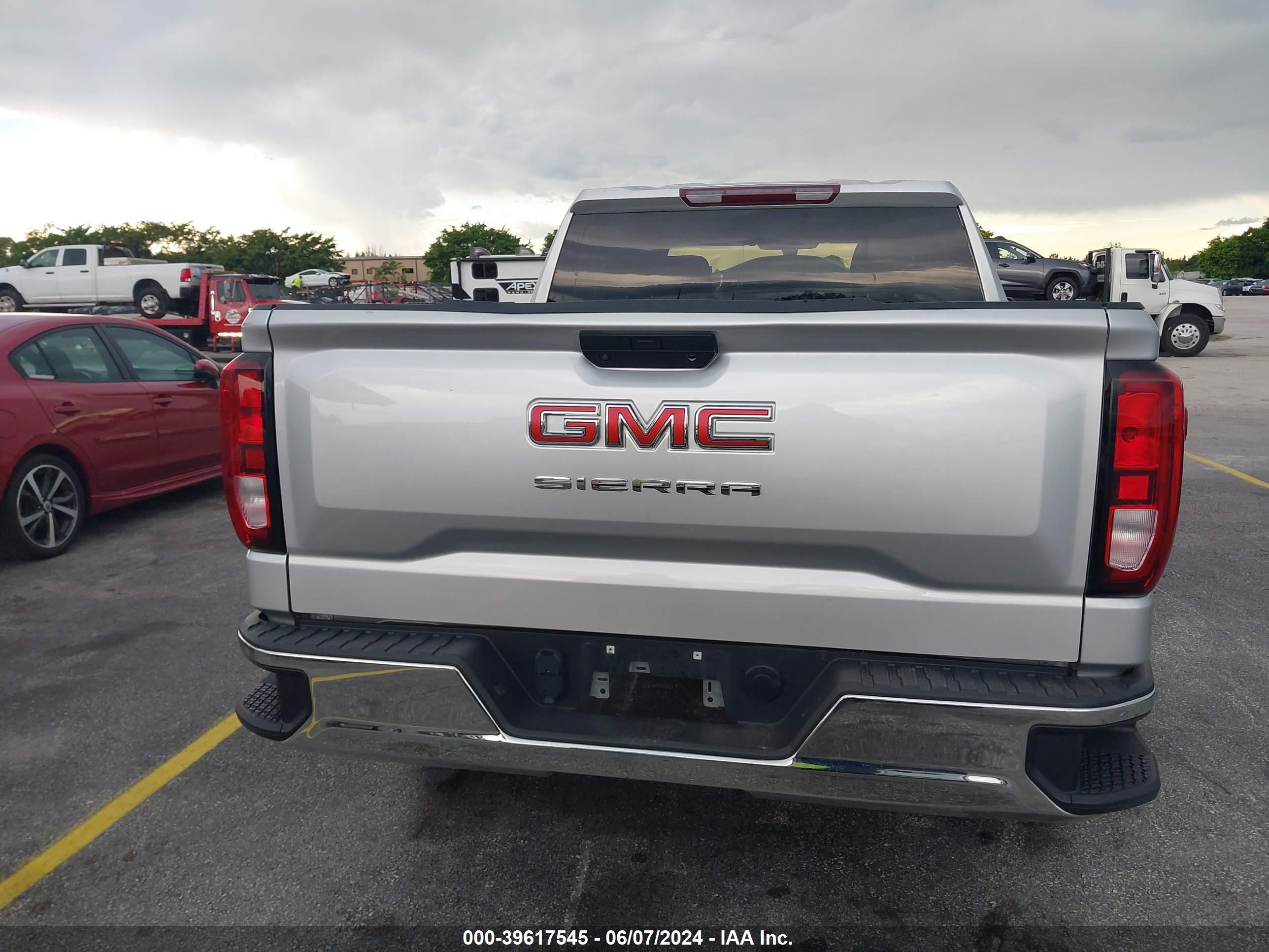 2021 GMC Sierra 1500 4Wd Short Box vin: 3GTP9AEH4MG346076