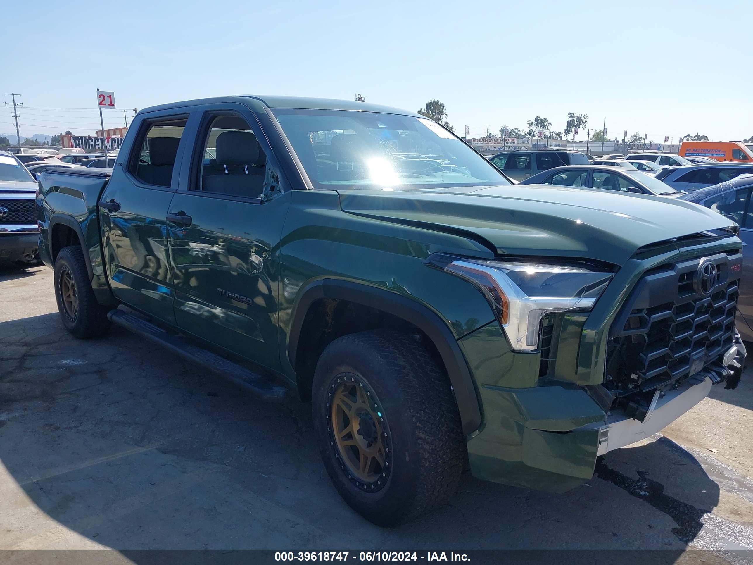 2023 Toyota Tundra Sr5 vin: 5TFLA5AB4PX027341