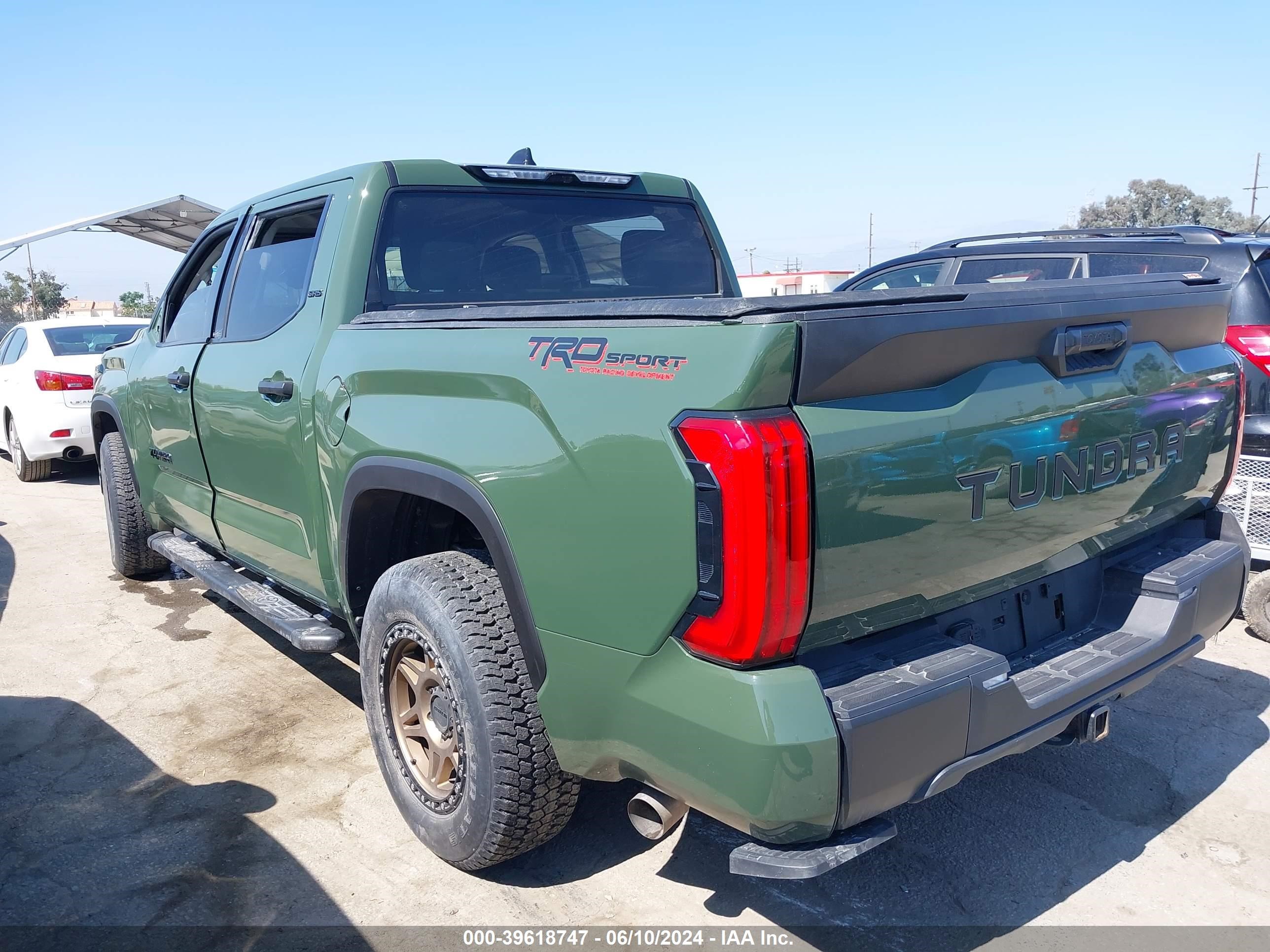 2023 Toyota Tundra Sr5 vin: 5TFLA5AB4PX027341