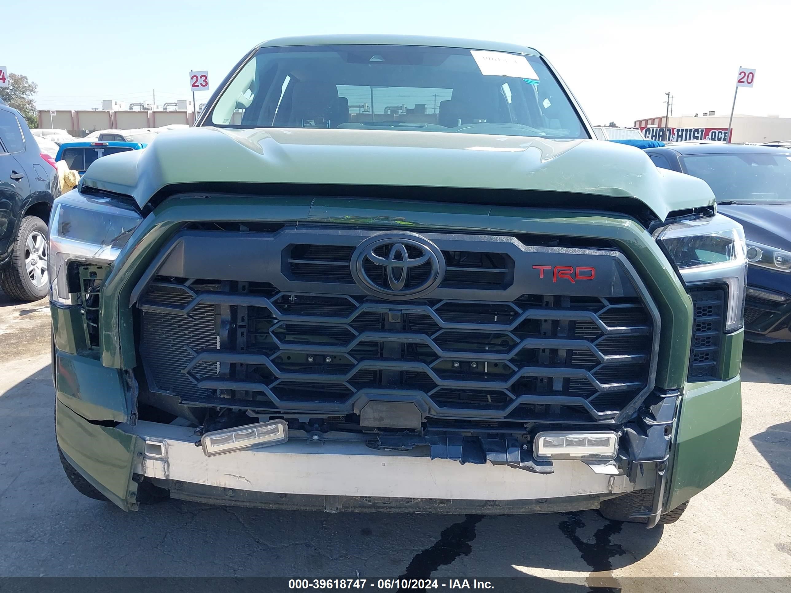 2023 Toyota Tundra Sr5 vin: 5TFLA5AB4PX027341