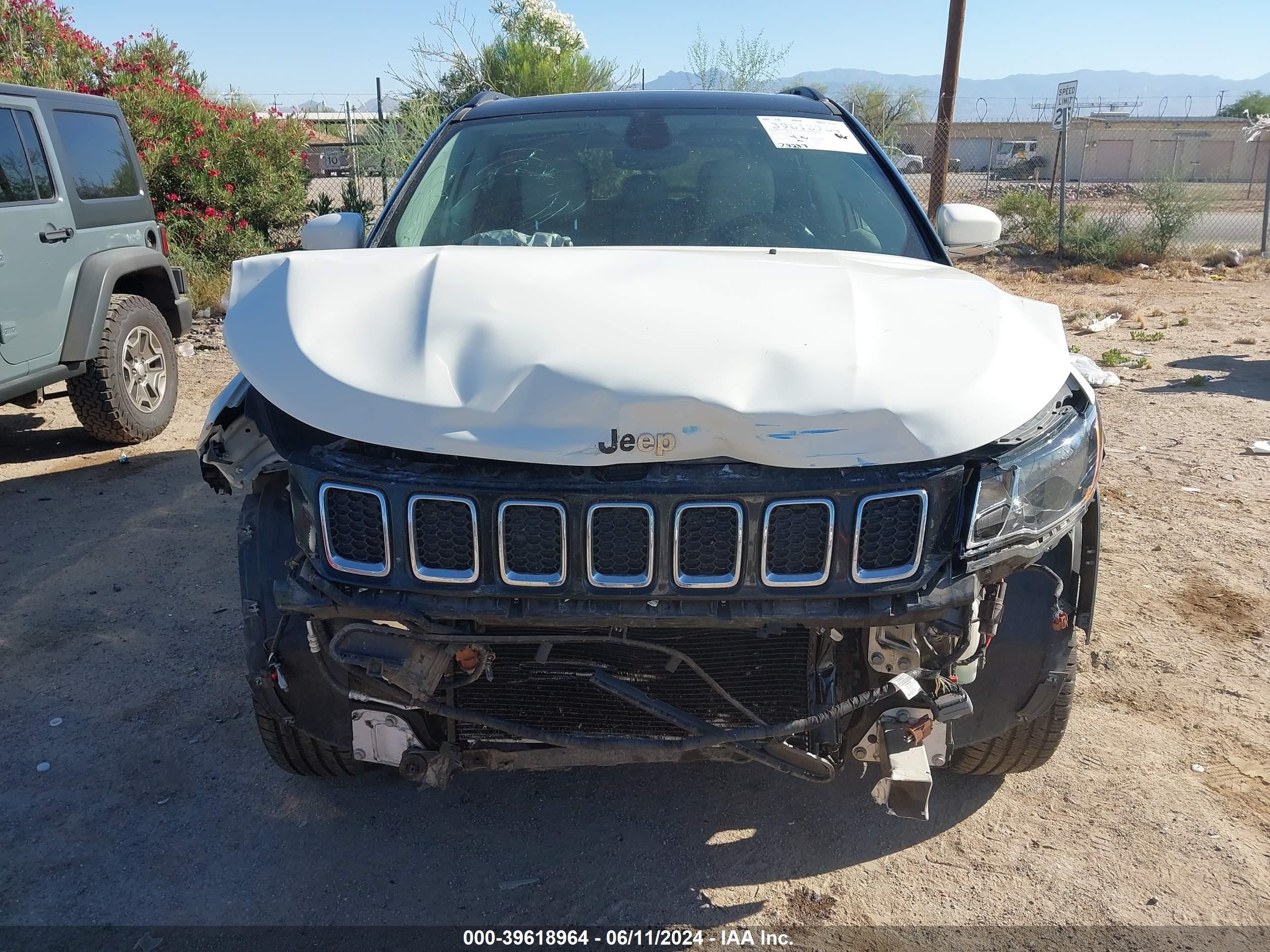 2018 Jeep Compass Limited 4X4 vin: 3C4NJDCB2JT355778