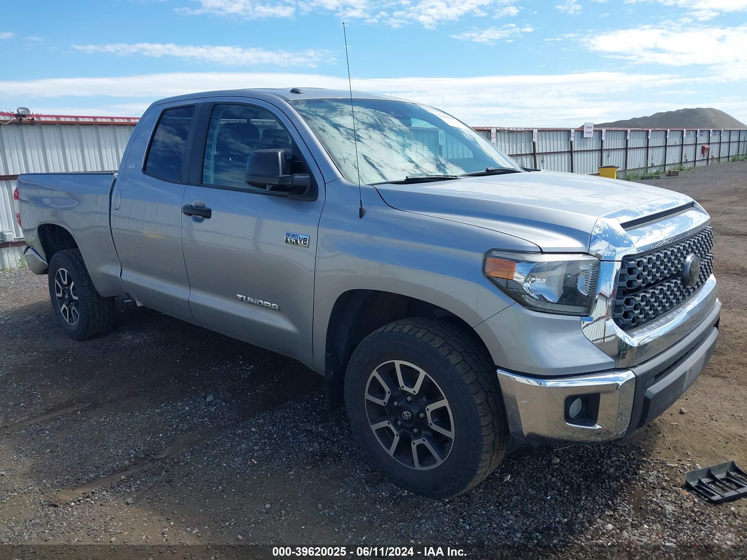 2018 Toyota Tundra Sr5 5.7L V8 vin: 5TFUY5F14JX772694