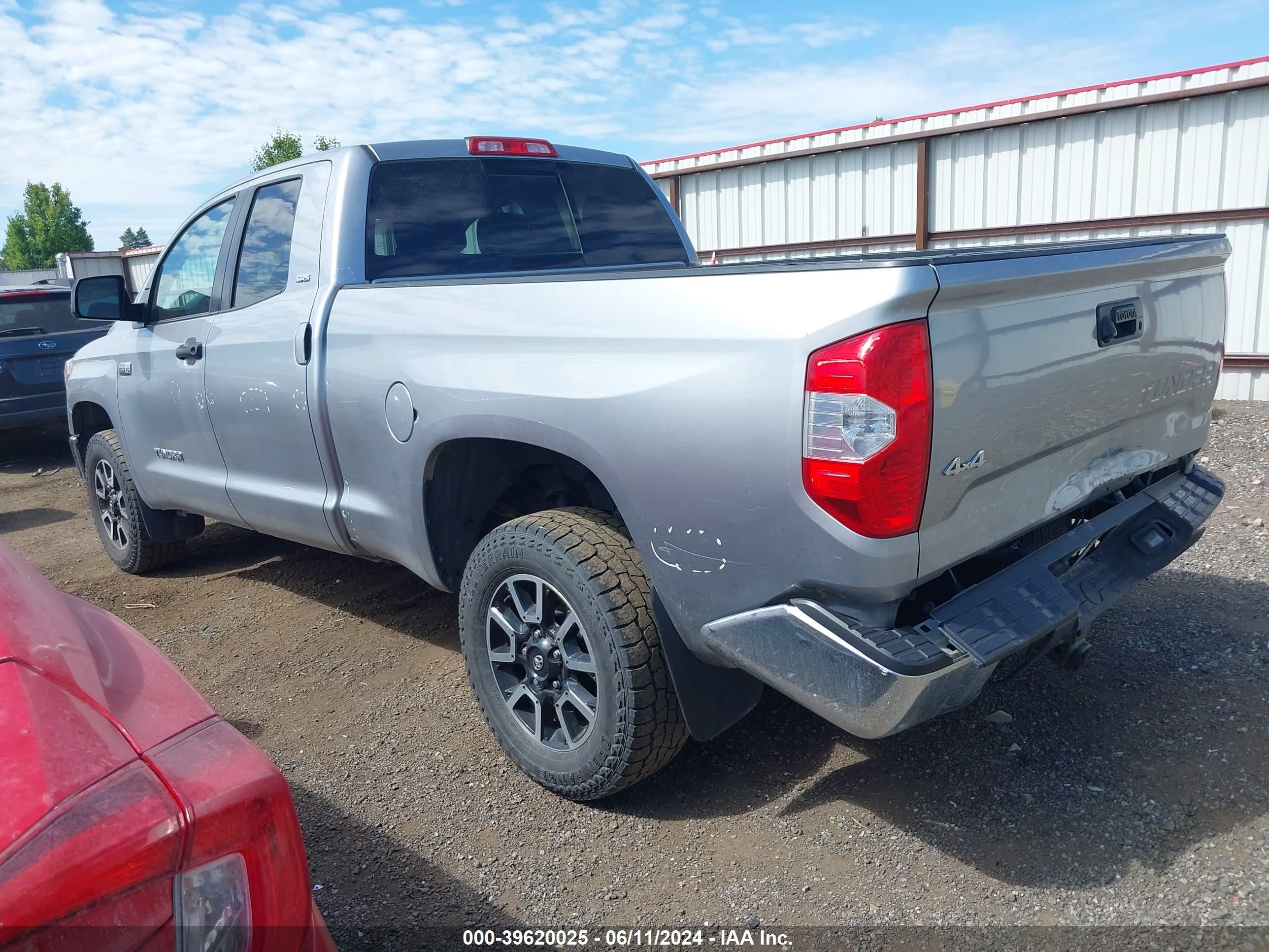 2018 Toyota Tundra Sr5 5.7L V8 vin: 5TFUY5F14JX772694